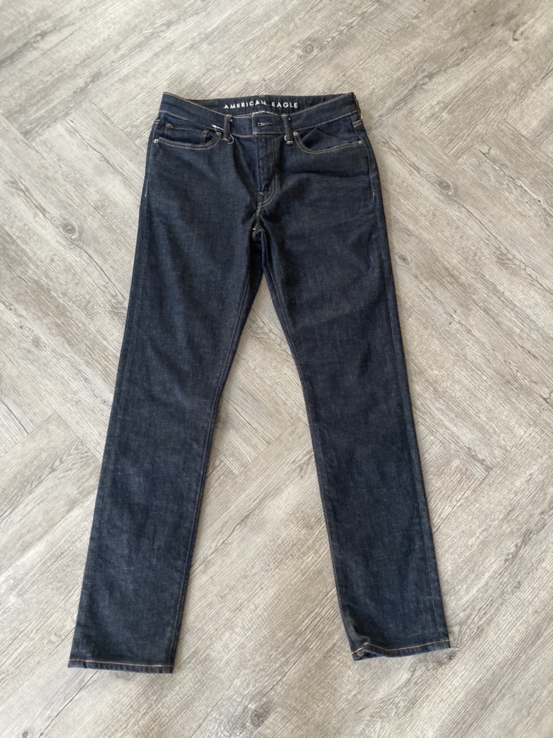 G 210233 กางเกงยีนส์ American Eagle ราคาเช่า 90 บาท ต่อ 1 วัน