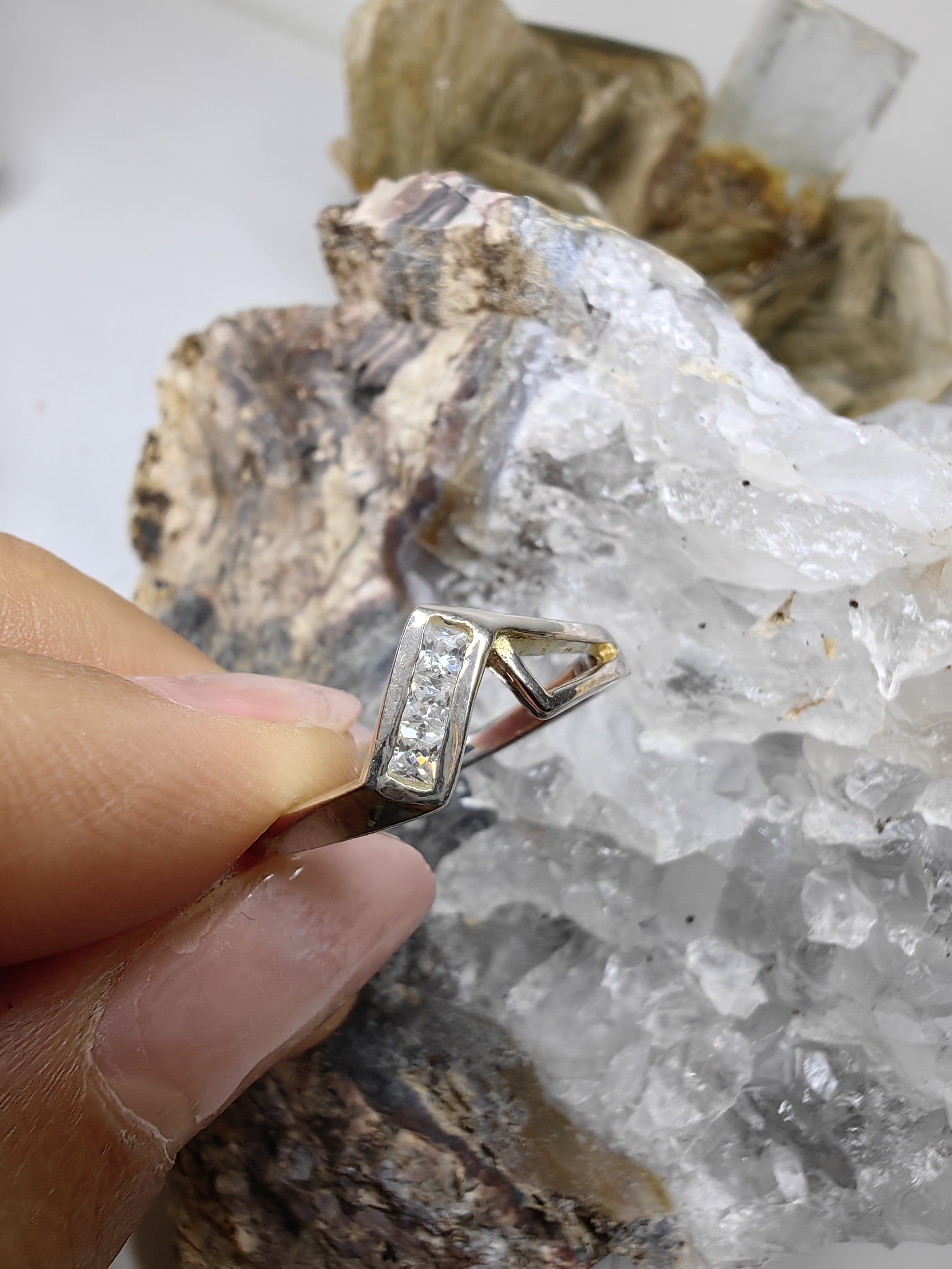 แหวนเพชร CZ เงินแท้ 92.5% Cubic Zirconia 925 Sterling Silver Ring Size 57