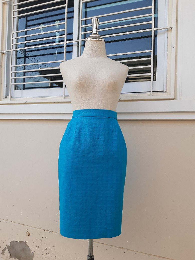 กระโปรงทรงเอสั้นสีฟ้าสดใส แบรนด์ YSL