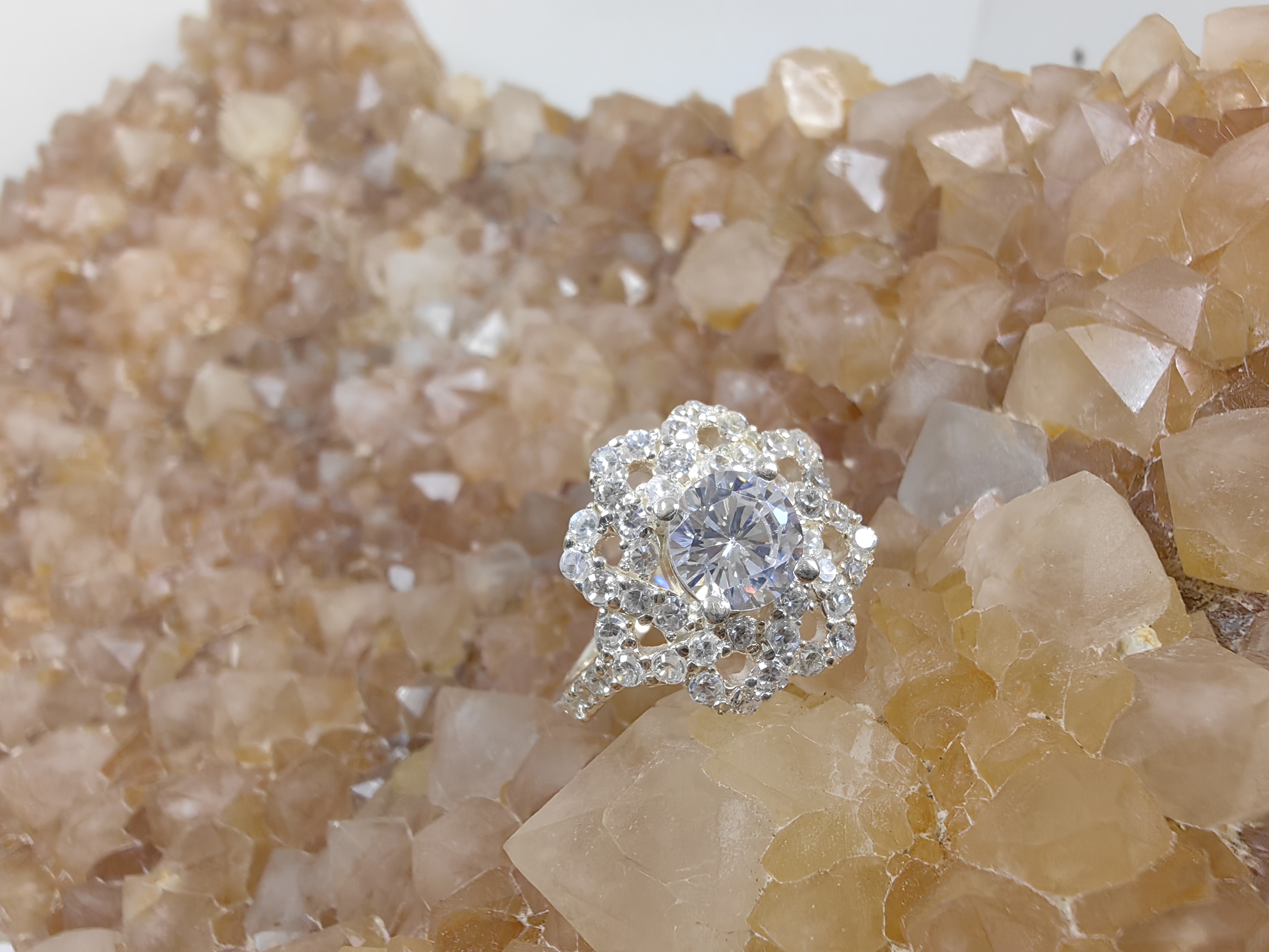 แหวนเพชร CZ เงินแท้ 92.5% Cubic Zirconia 925 Sterling Silver Ring Size 51