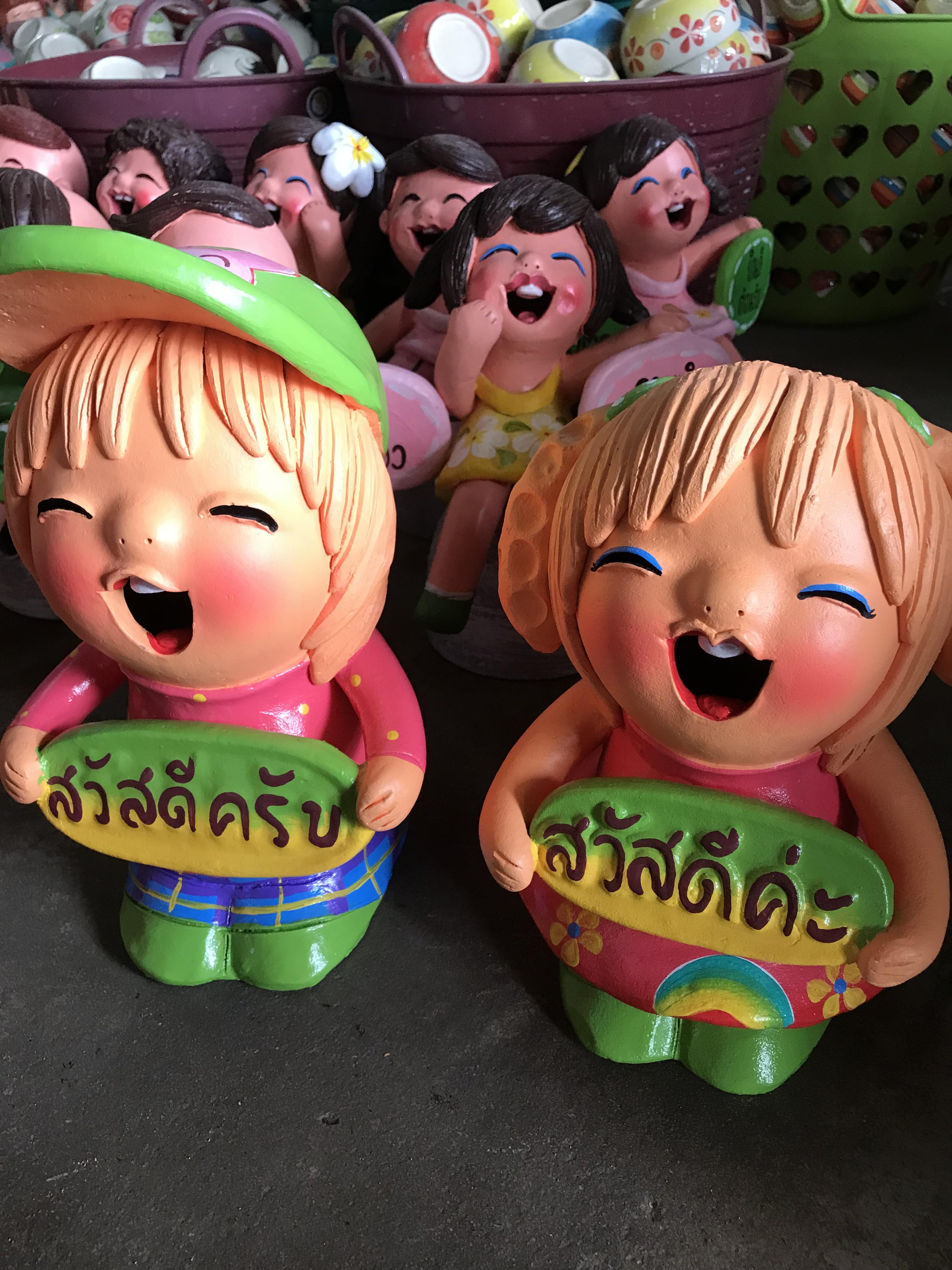 ตุ๊กตาดินเผาคู่เด็กอ้วนใส่หมวก