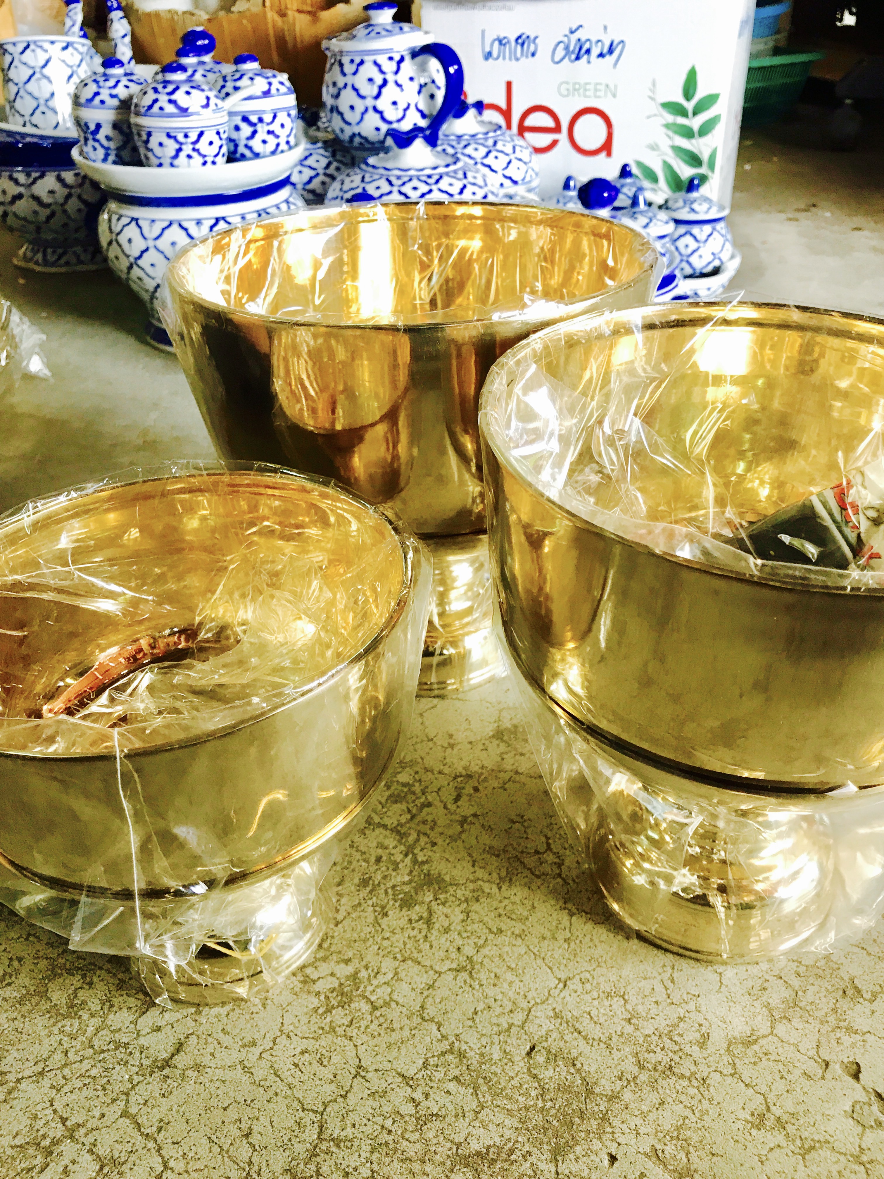 ชุดขันตักบาตรทองเหลือง8"