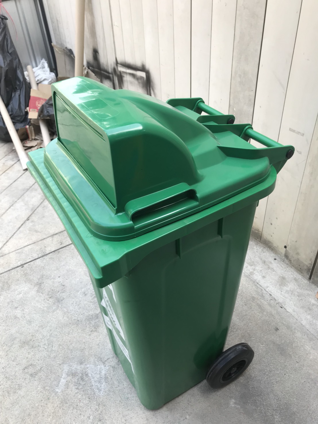 ถังขยะพร้อมล้อเข็น 120 ลิตร ฝา 1 ช่องทิ้ง