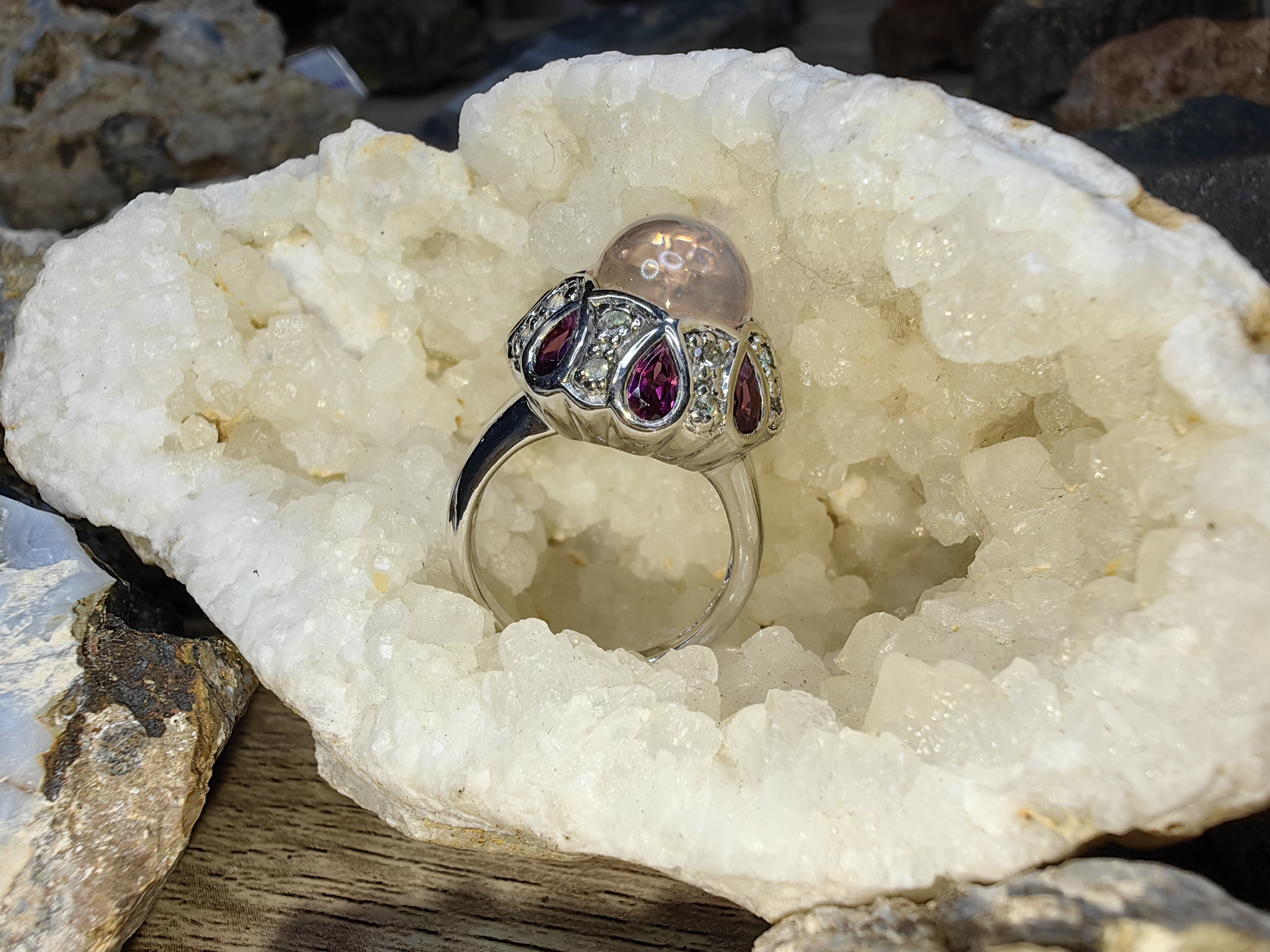 ROSE QUARTZ RHODOLITE WHITE TOPAZ RING