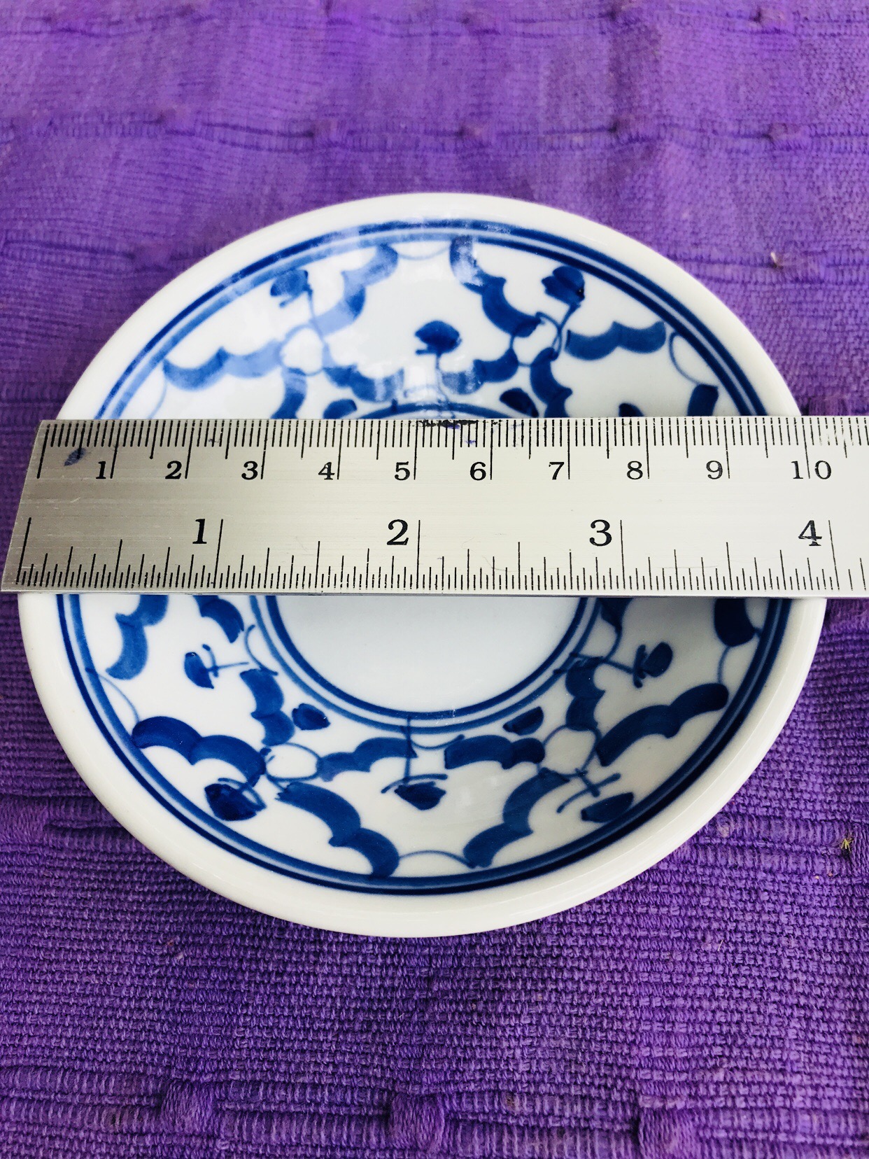 แก้วน้ำชาลายไทยทรงฮ่องเต้