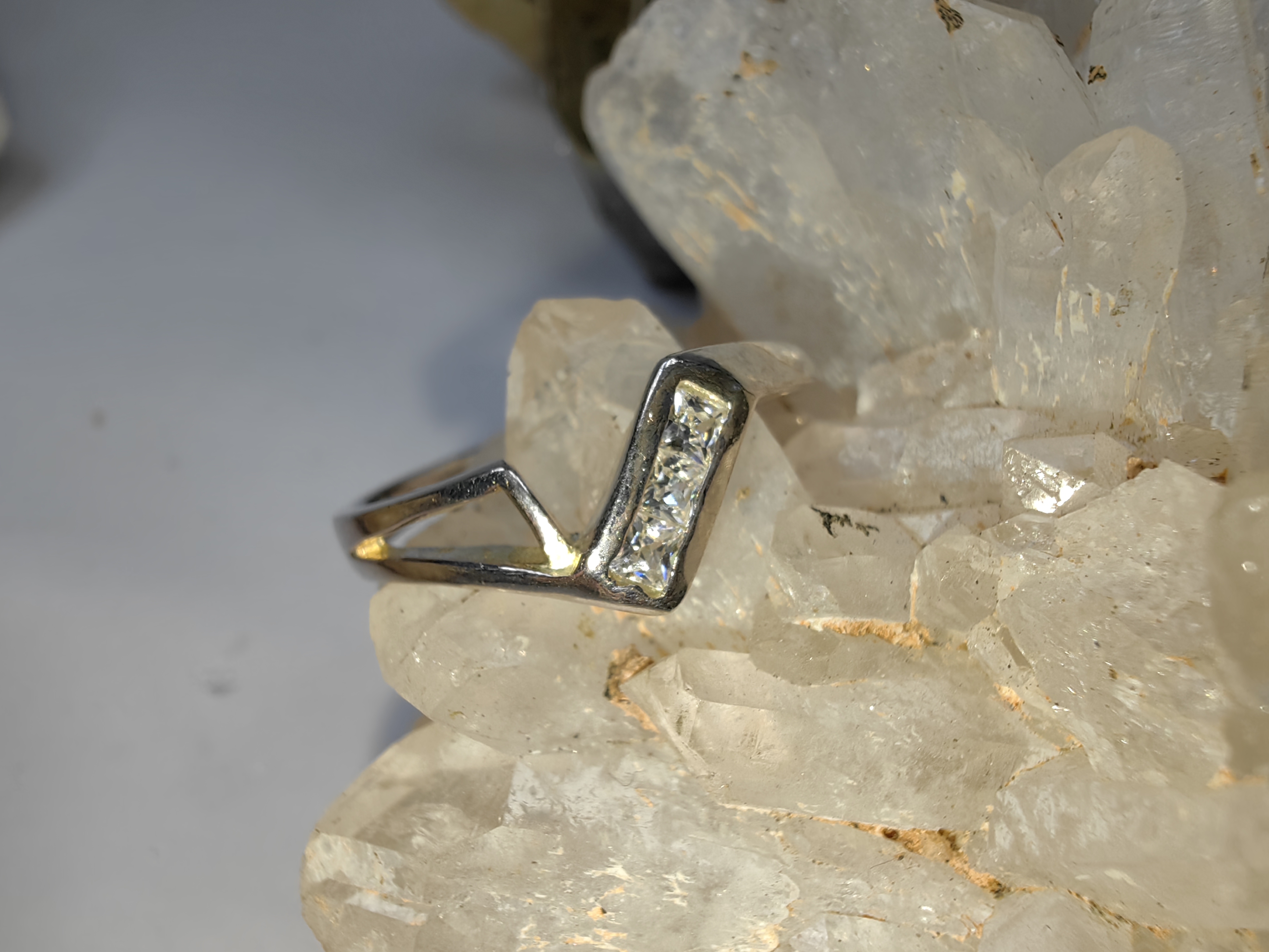 แหวนเพชร CZ เงินแท้ 92.5% Cubic Zirconia 925 Sterling Silver Ring Size 57