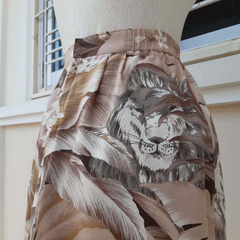 กระโปรงทรงเอลายเสือ งานวินเทจมือสอง