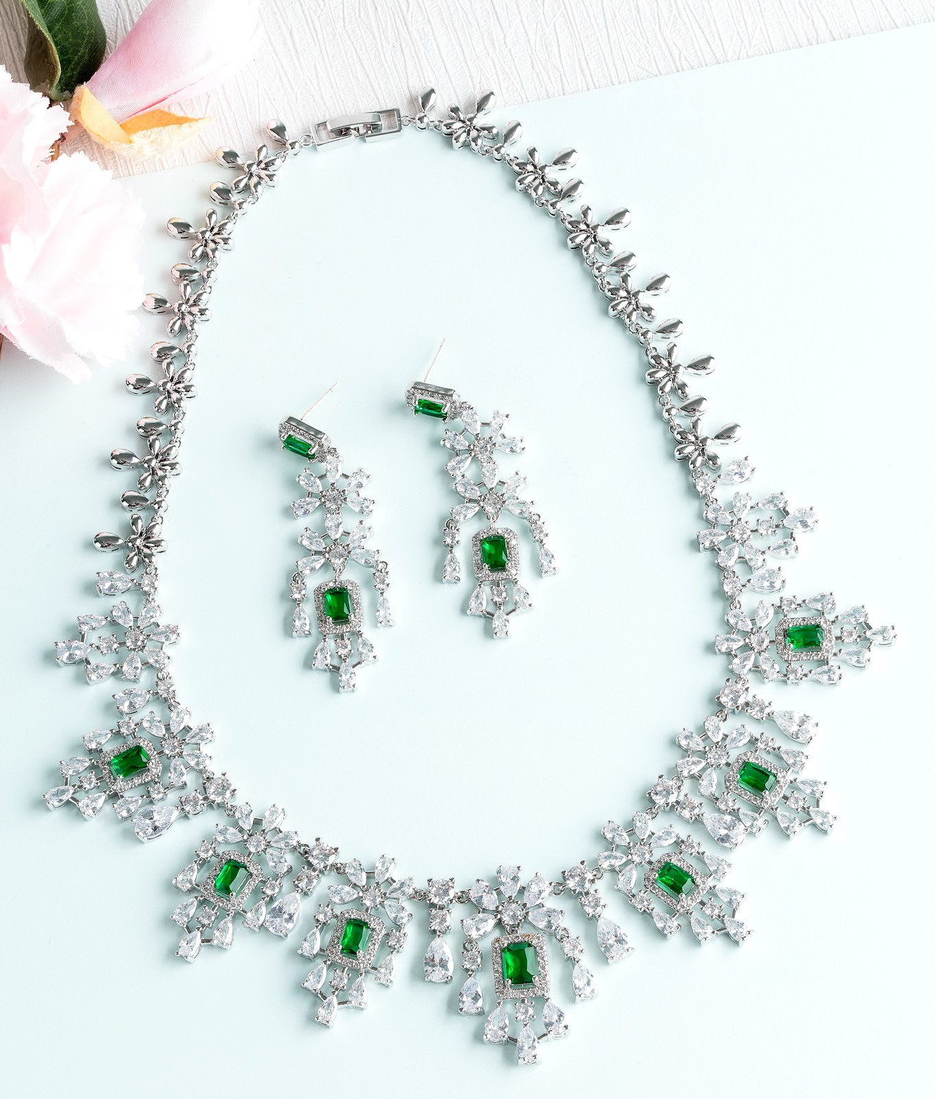EMERALD DIAMOND 18K WHITE GOLD NECKLACE EARRING สร้อยคอ ต่างหู มรกต เพชร ทอง 18K Pre-order