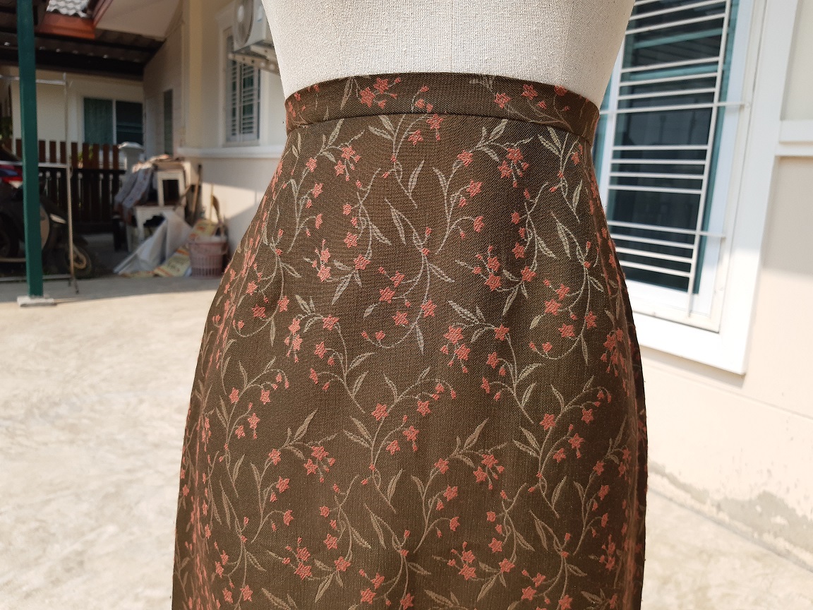 กระโปรงยาวลายดอก