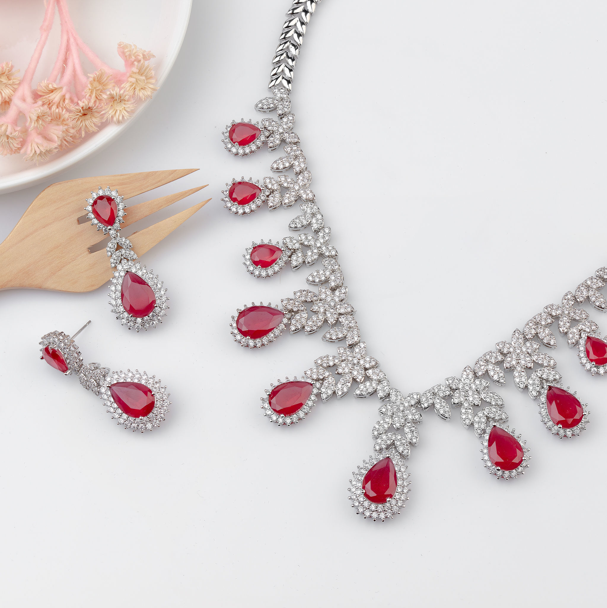 RUBY DIAMOND 18K WHITE GOLD NECKLACE EARRING สร้อยคอ ต่างหู ทับทิม ล้อมเพชร ทอง 18K Pre-order