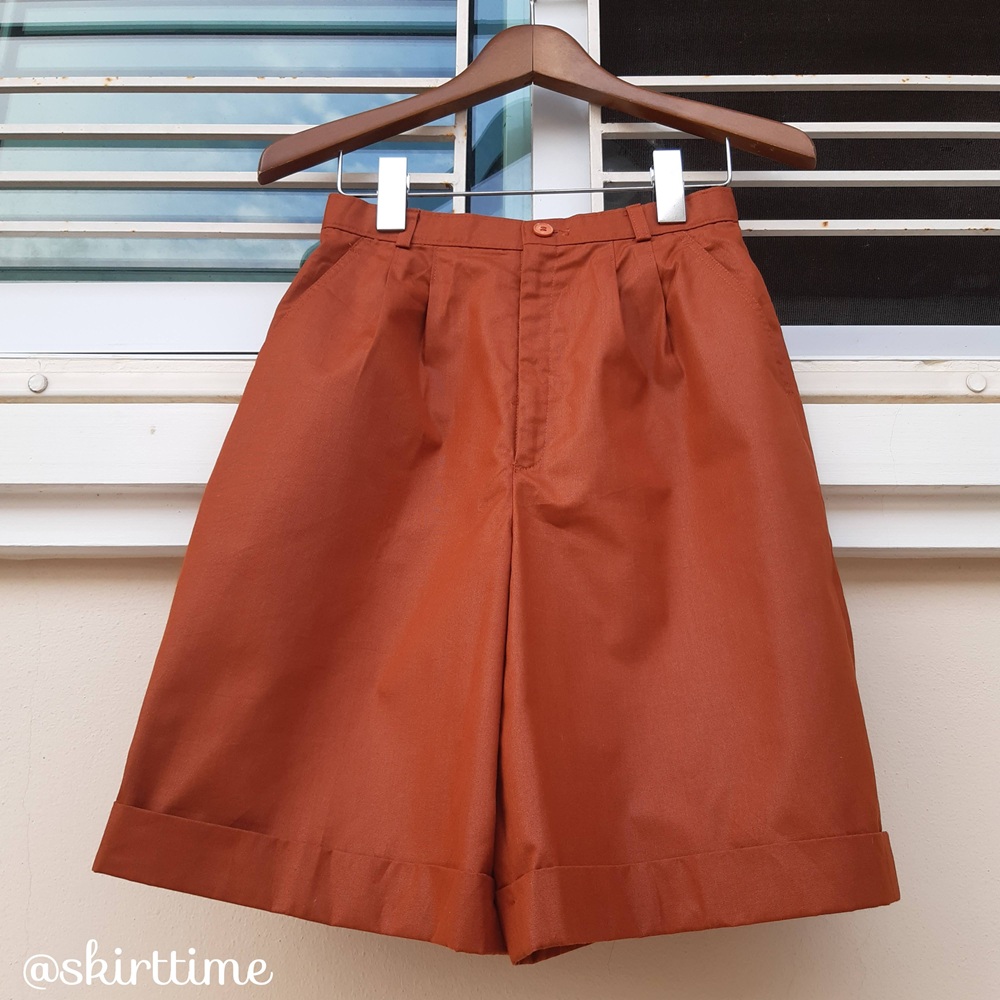 กางเกงคูลอตวินเทจ สีส้มชาเย็น พับขา (Vintage Shorts)