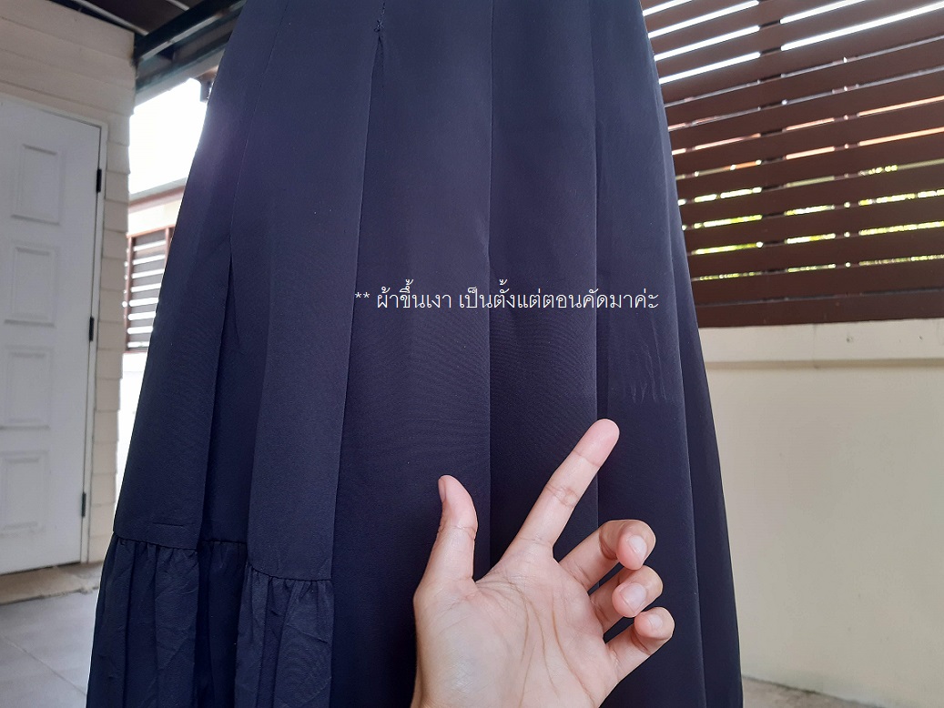 กระโปรงยาวคลุมเข่าสีดำ งานแบบเก๋ไก๋สไตล์ญี่ปุ่น