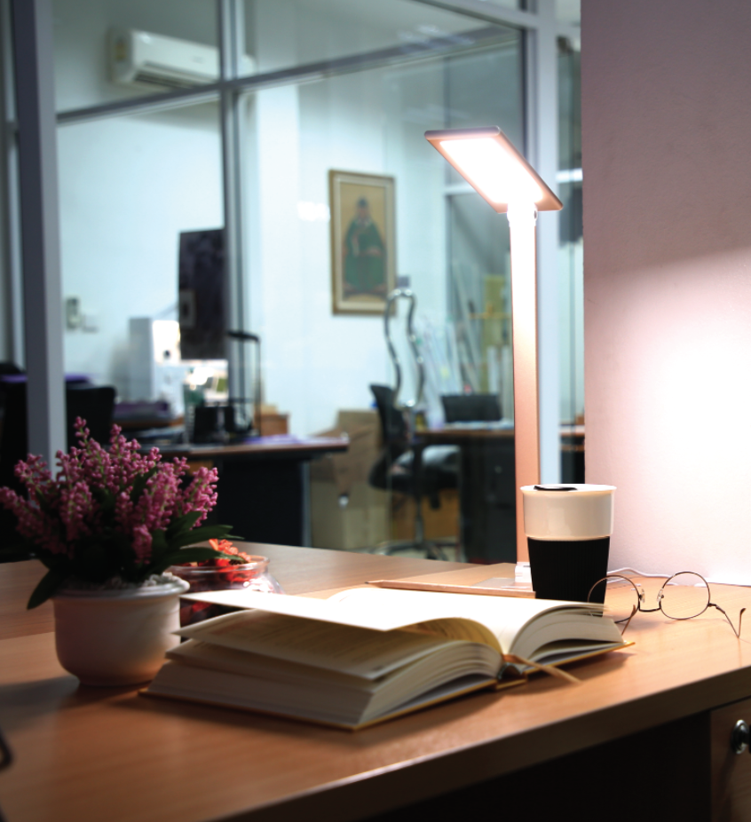 LED Table Lamp Mild Gold 8w โคมไฟตั้งโต๊ะแอลอีดี อ่านหนังสือ สีทองชมพู