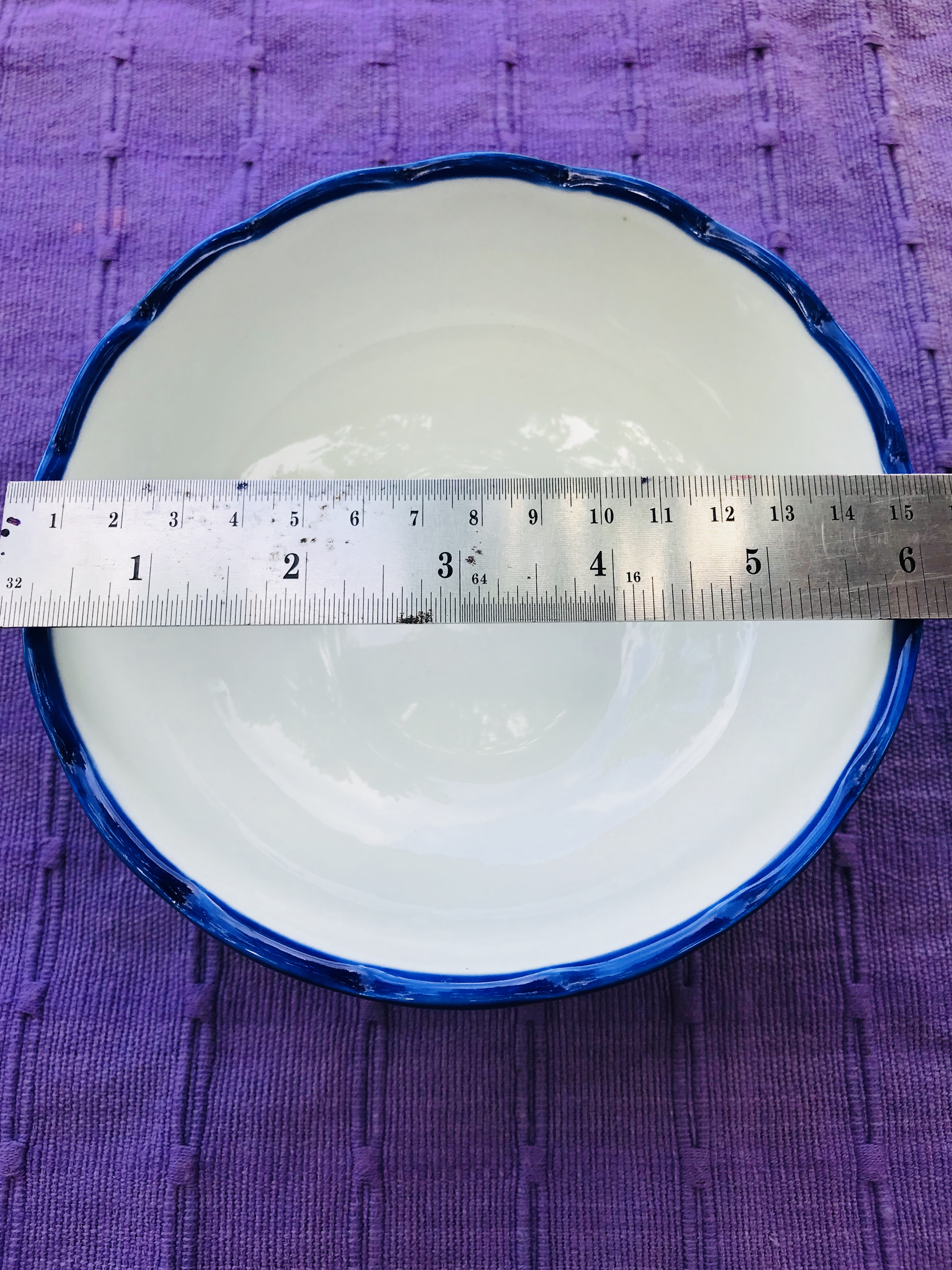 ถ้วยลายไทยบัวลอยปากหยัก6"