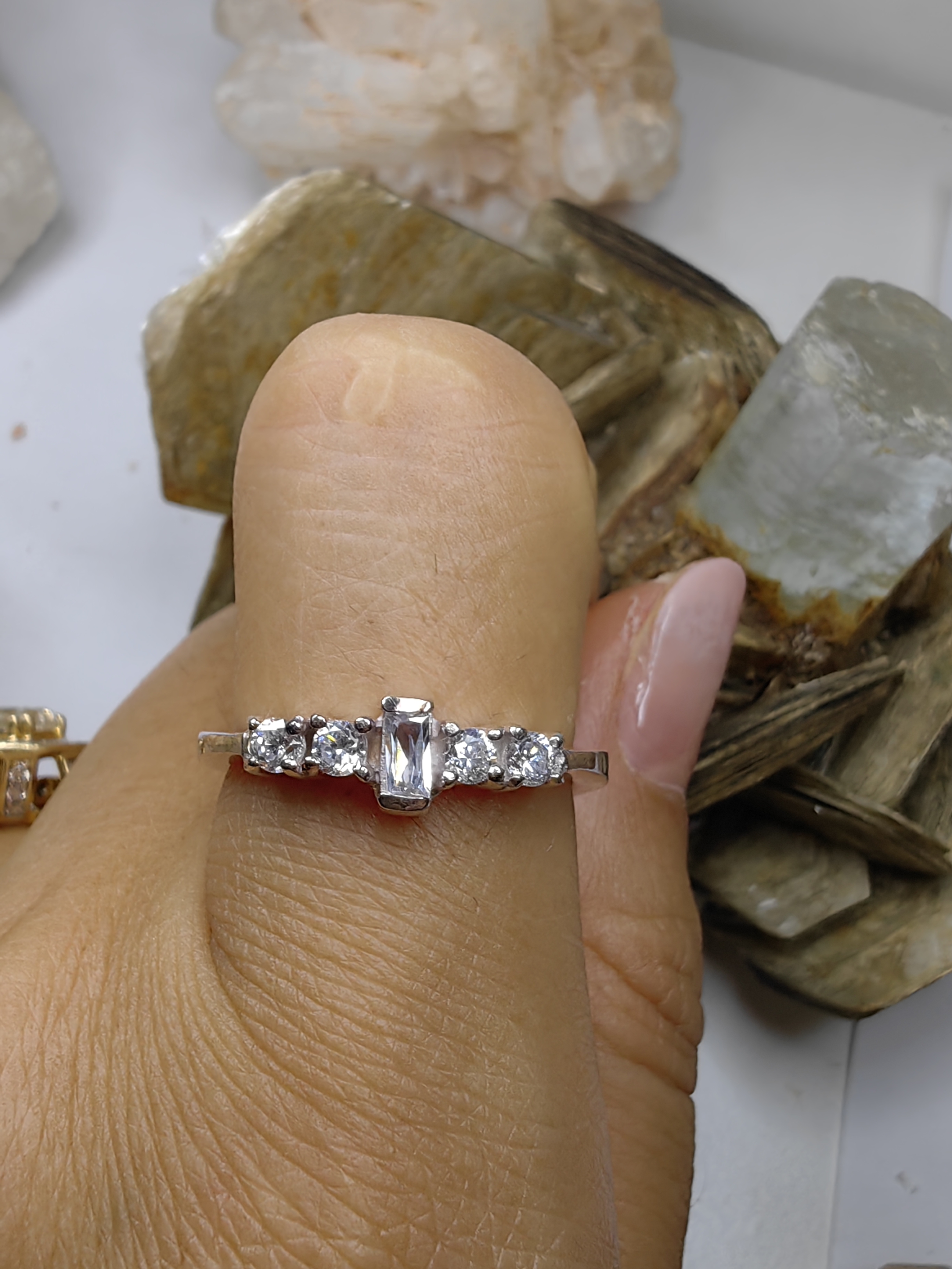 แหวนเพชร CZ เงินแท้ 92.5% Cubic Zirconia 925 Sterling Silver Ring Size 56