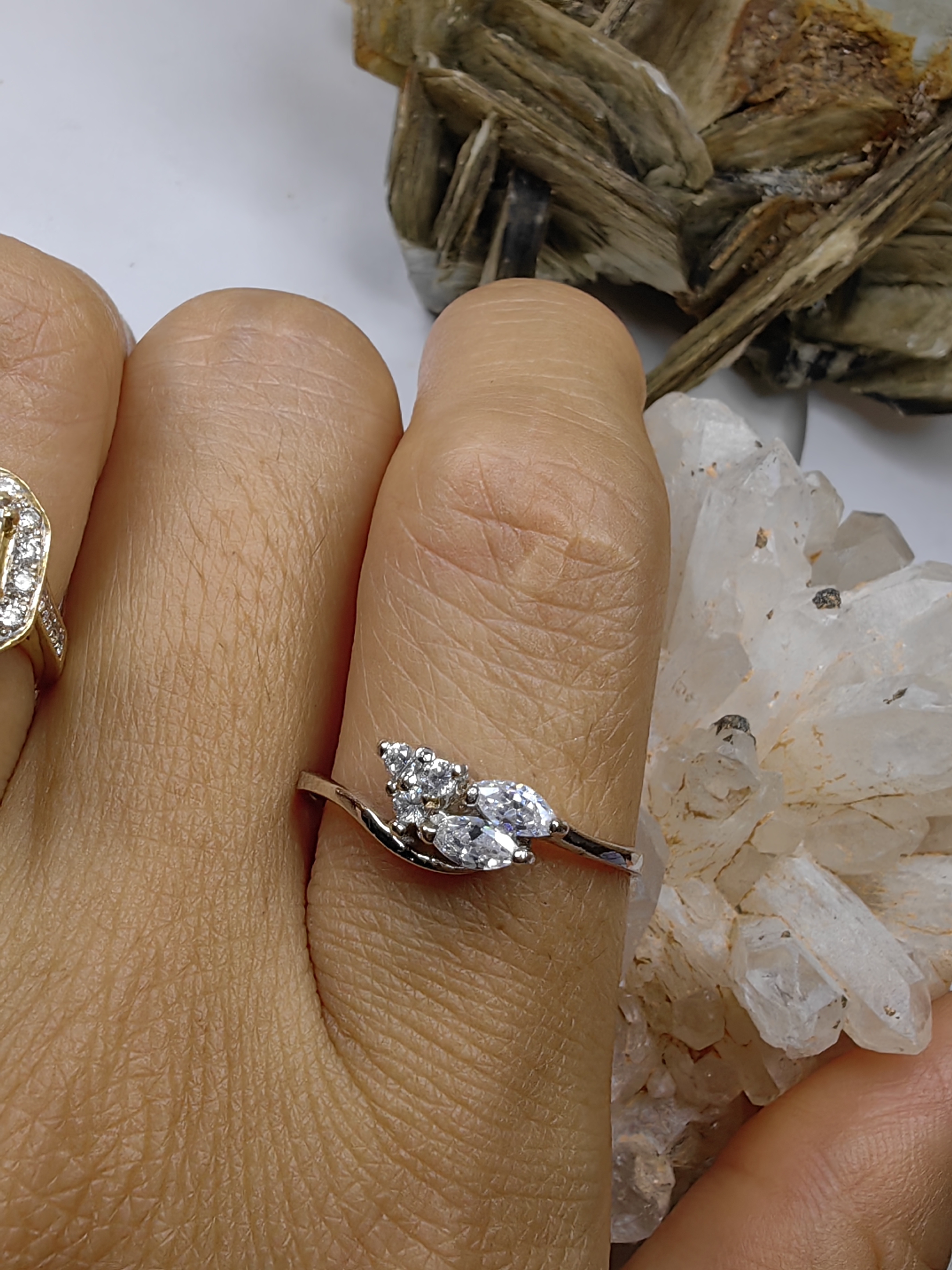 แหวนเพชร CZ เงินแท้ 92.5% Cubic Zirconia 925 Sterling Silver Ring Size 59