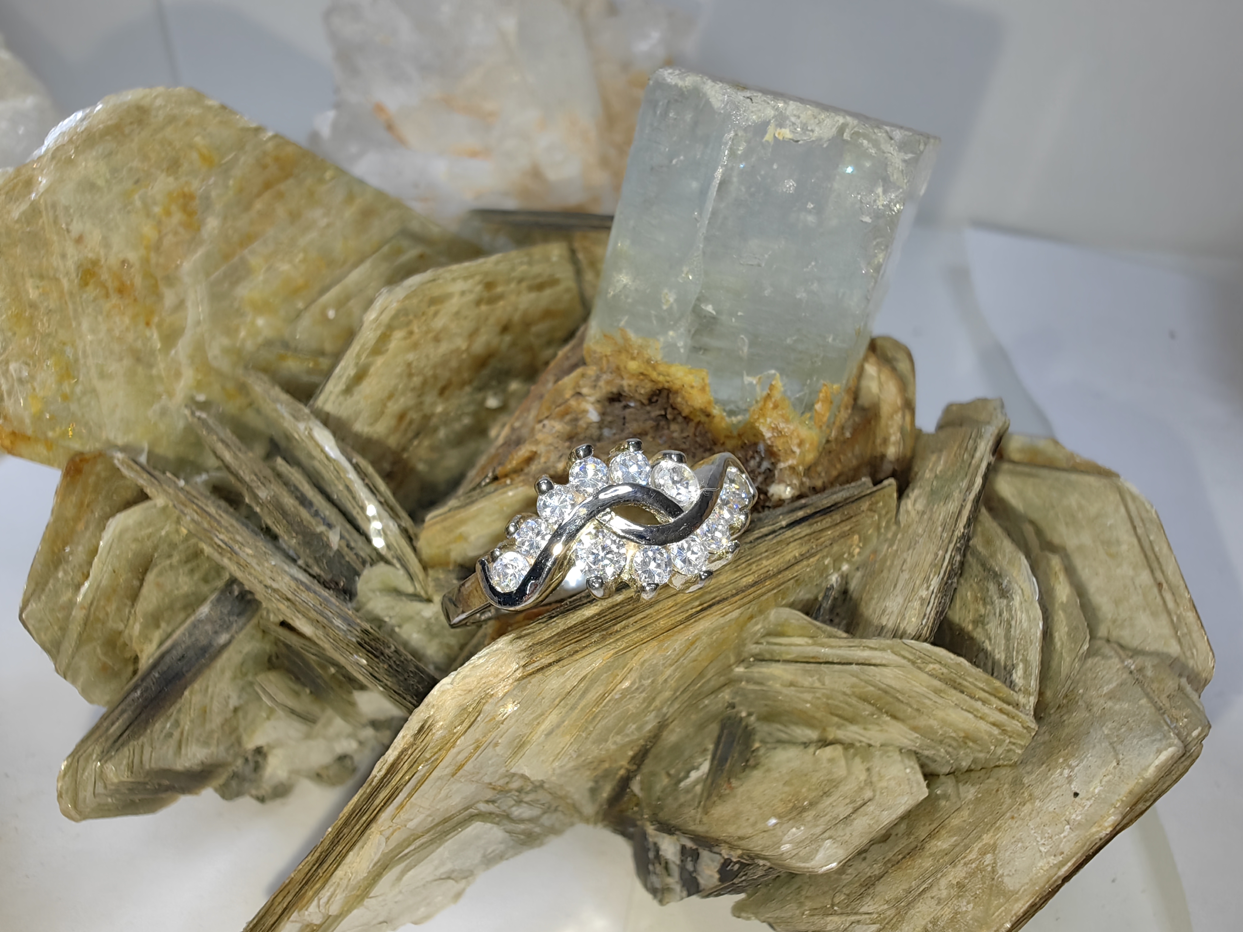 แหวนเพชร CZ เงินแท้ 92.5% Cubic Zirconia 925 Sterling Silver Ring Size 52