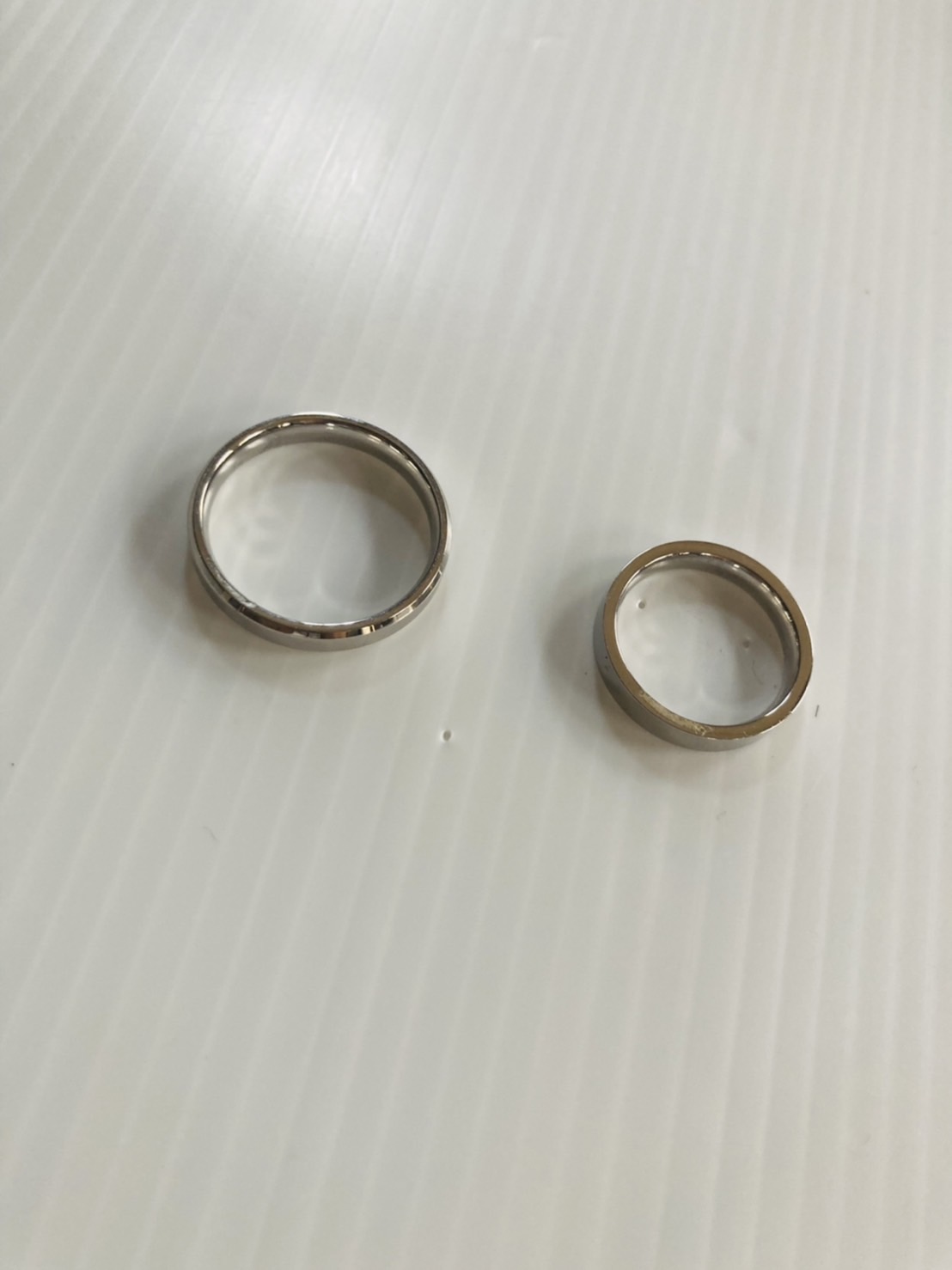 G 210151 แหวน 2 วง ราคาเช่า 30 บาท ต่อ 1 วัน