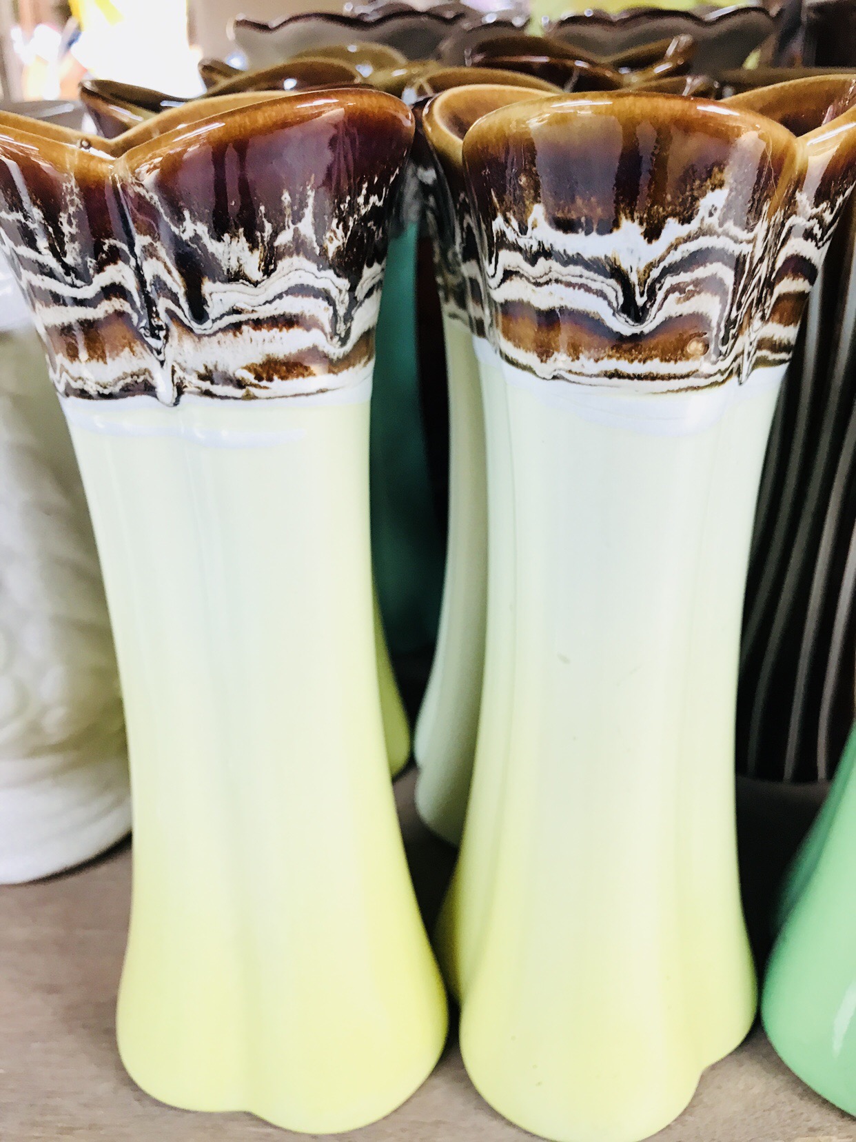 แจกันเคลือบ9"น้ำไหล