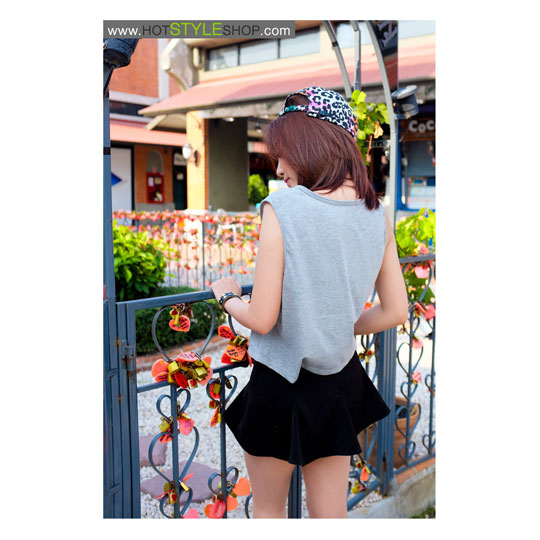 เสื้อครอปแขนกุด เสื้อแขนกุดเอวลอย