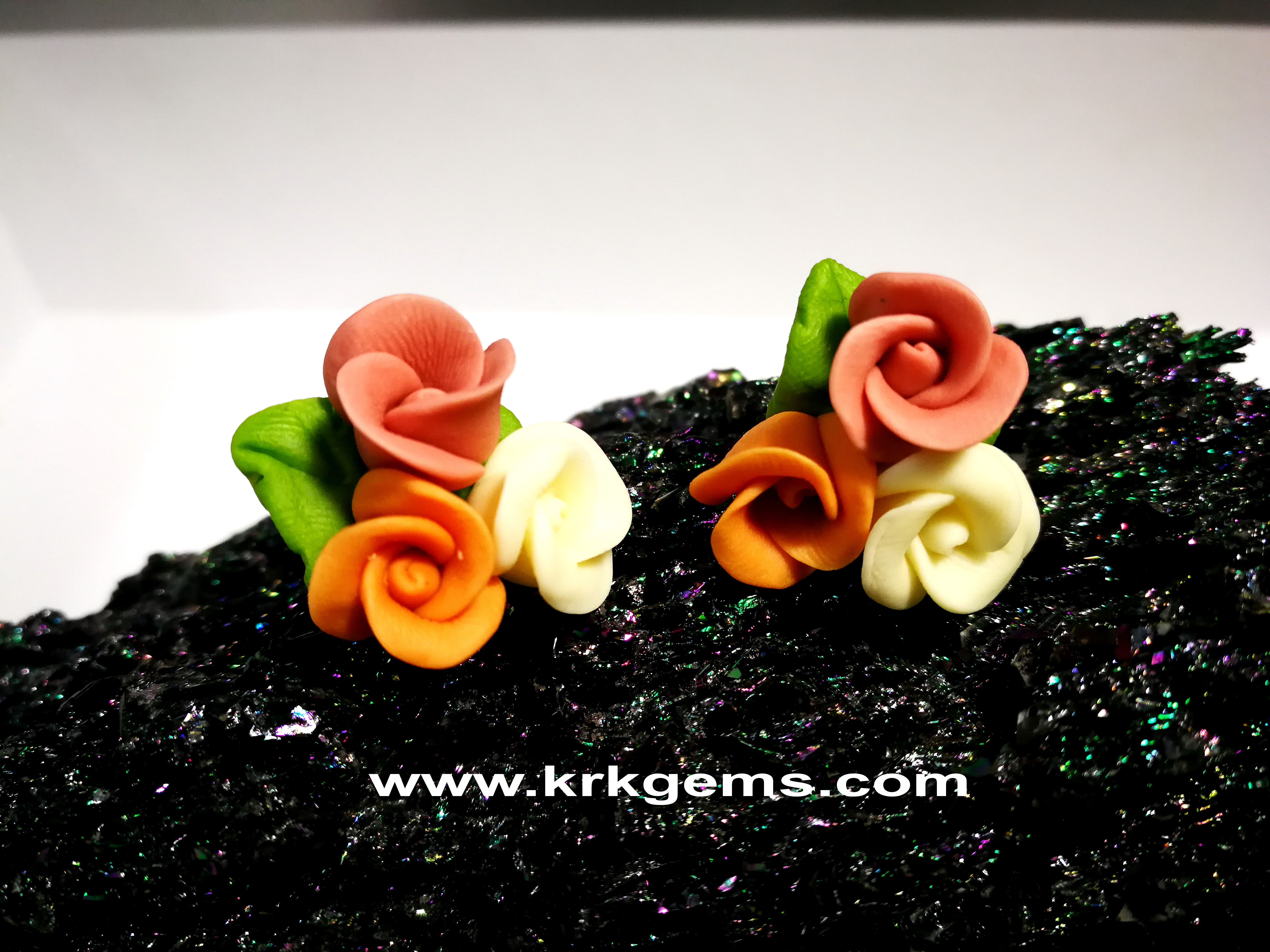 PASTEL PINK ORANGE WHITE 3ROSE HANDMADE CLAY EARRING