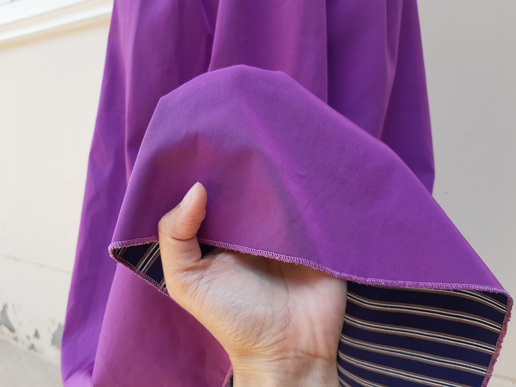 กระโปรงบานทรงเอ ใส่ได้ 2 ด้าน สีม่วง กับ สีกรมท่าลายทาง