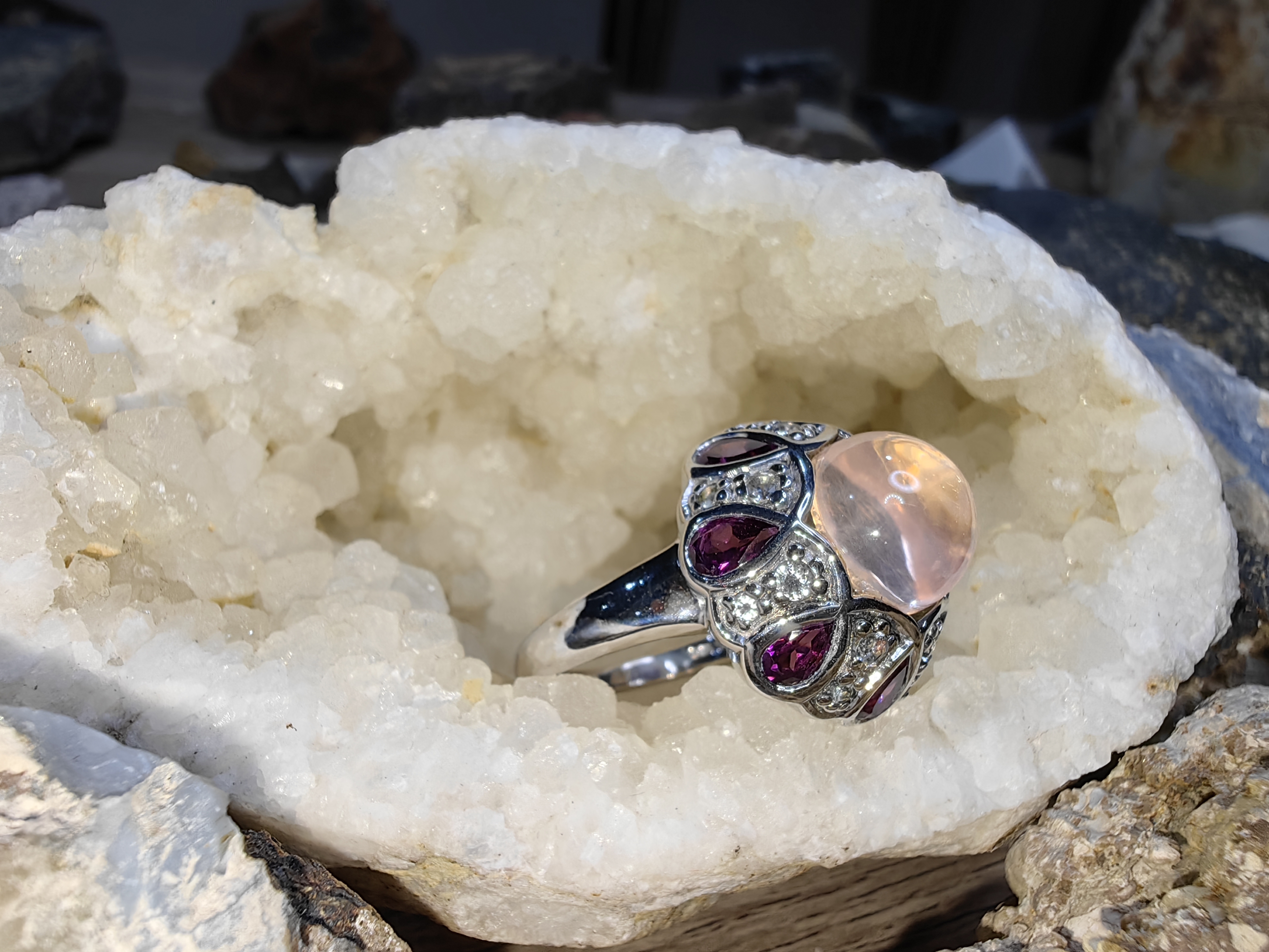 ROSE QUARTZ RHODOLITE WHITE TOPAZ RING