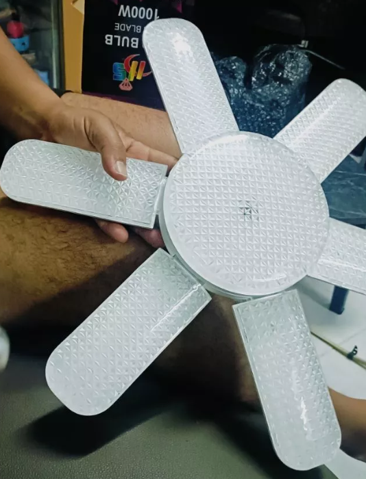 หลอดไฟLED ทรงใบพัด HS-12 1000W แสงส้ม พับได้ Fan Blde LEDโคมหลอดไฟ LED ขั้ว E27 ทนทานไม่ร้อนง่ายหลอดไฟ LED ทรงใบพัด A1