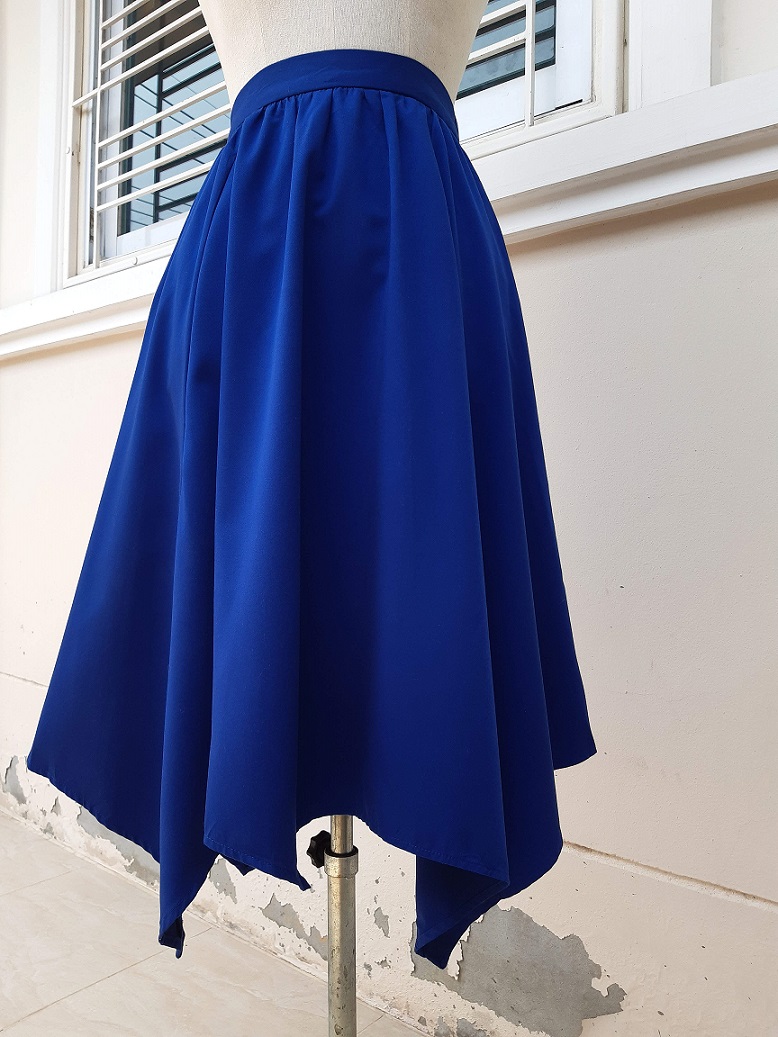 กระโปรงหางปลาสีน้ำเงิน สำหรับสาวอวบ