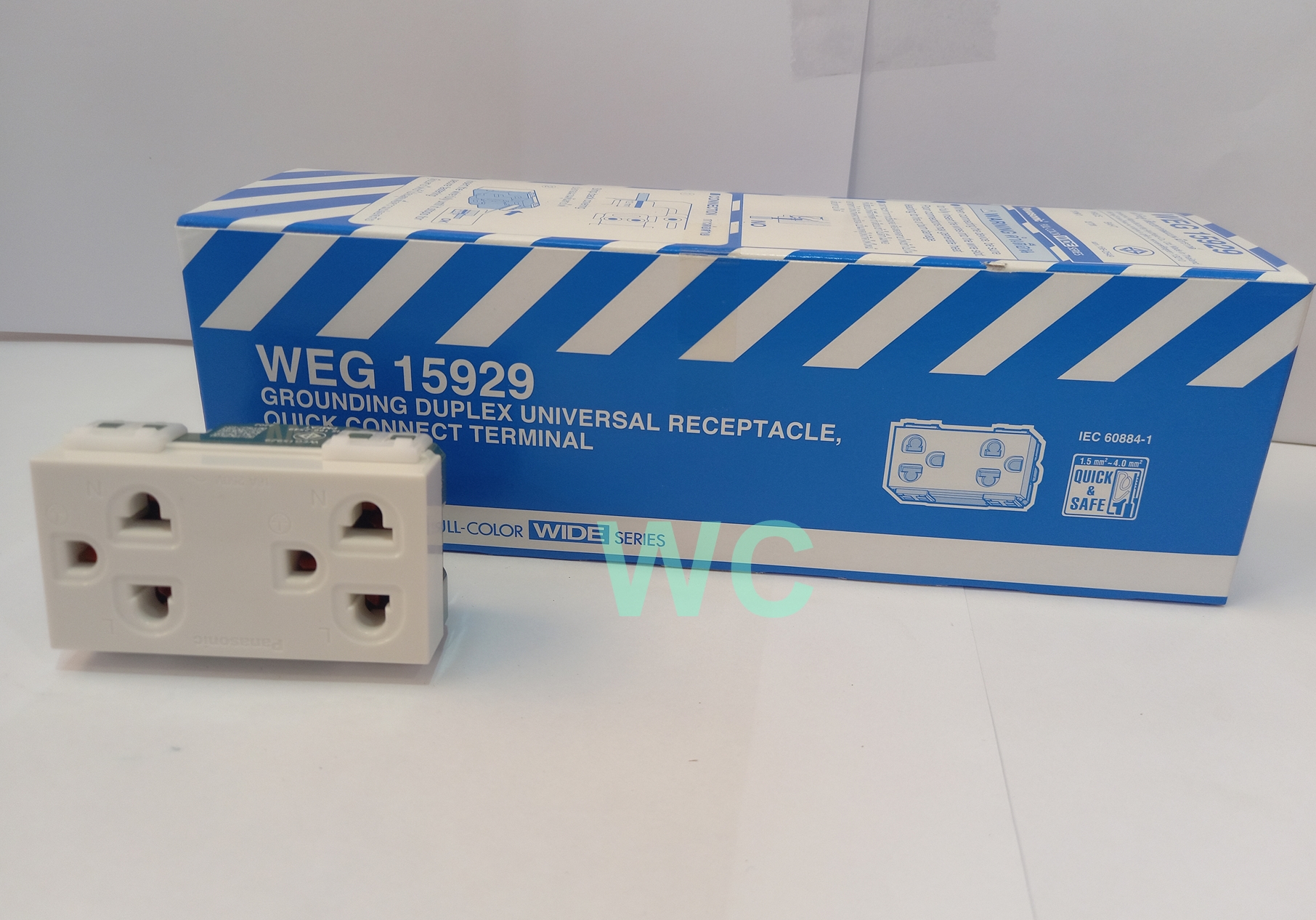 panasonic ปลั๊กกราวน์คู่ ปลักกราวเดียวรุ่น WEG15929 WEG1191K ราคายกกล่อง 10ตัว ( ของแท้100% )