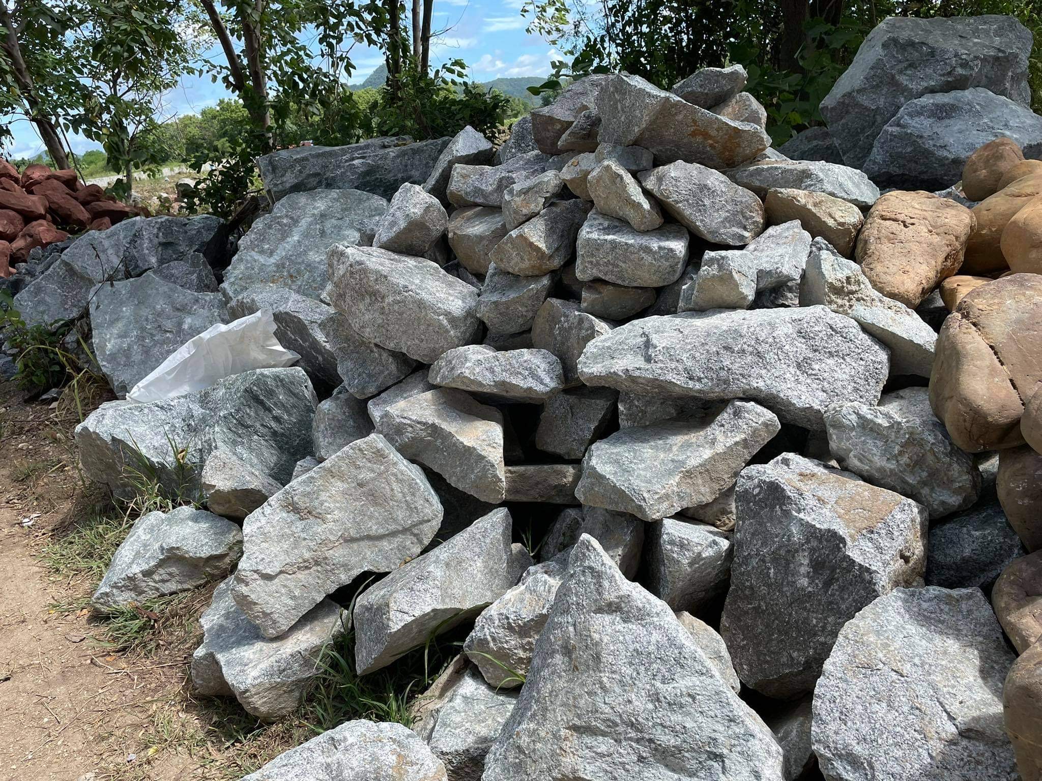 หินเขื่อน