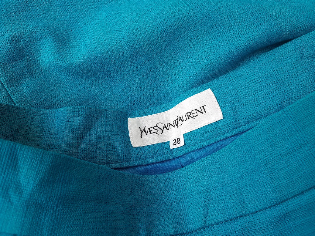 กระโปรงทรงเอสั้นสีฟ้าสดใส แบรนด์ YSL