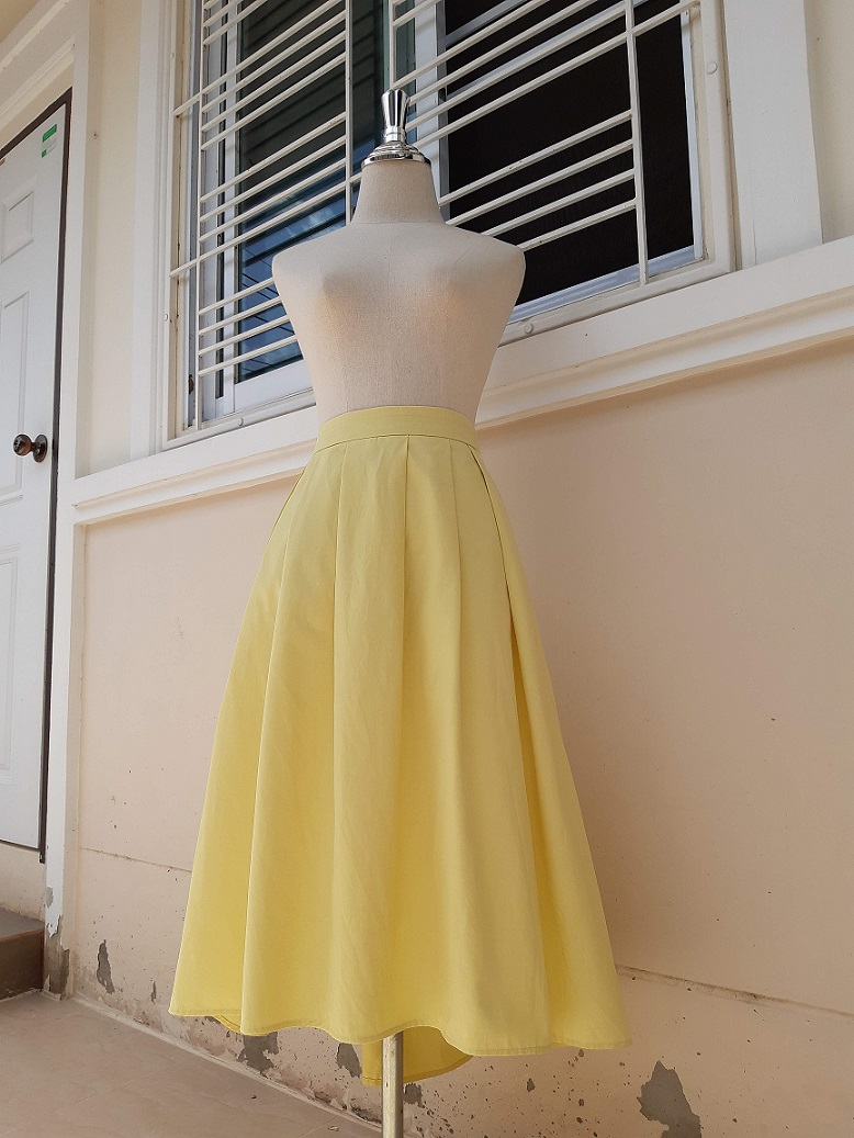 กระโปรงสาวอวบสีเหลืองแบรนด์ GU แท้