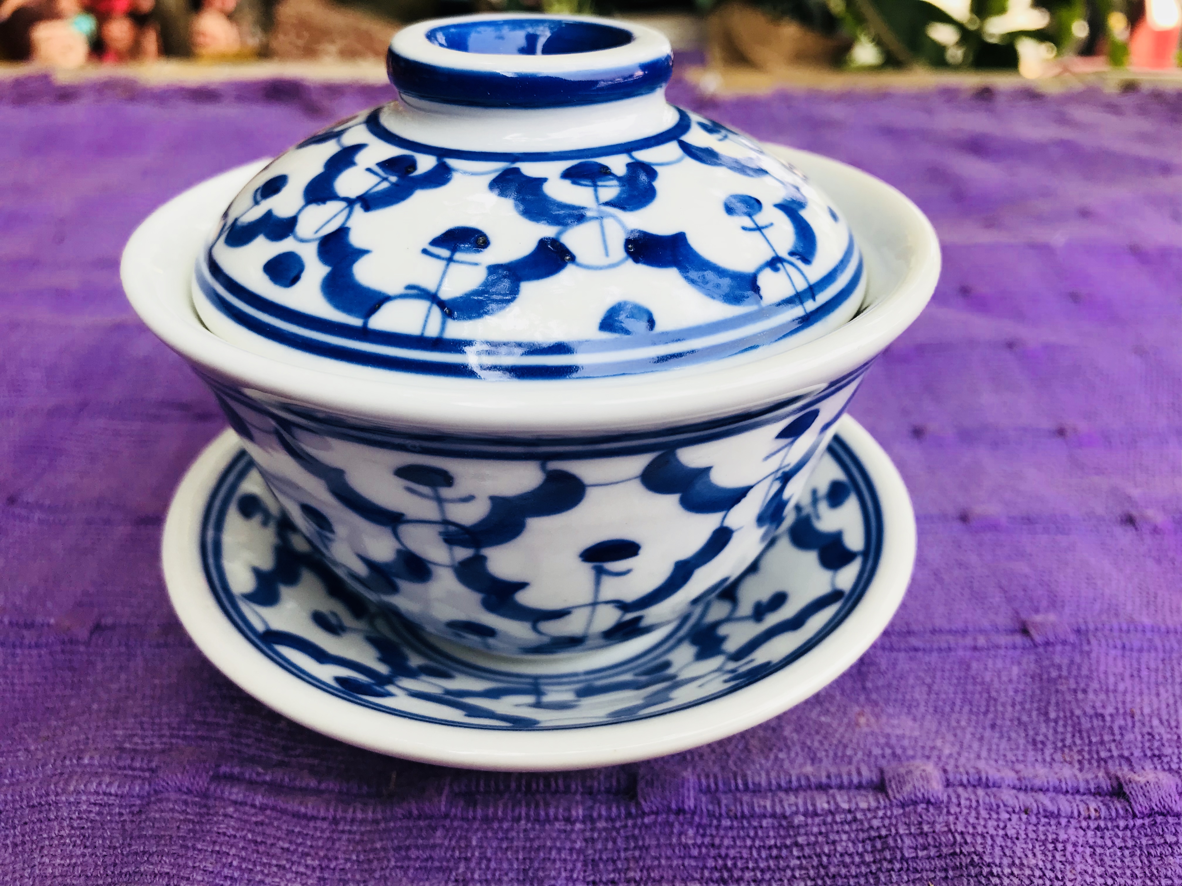 แก้วน้ำชาลายไทยทรงฮ่องเต้