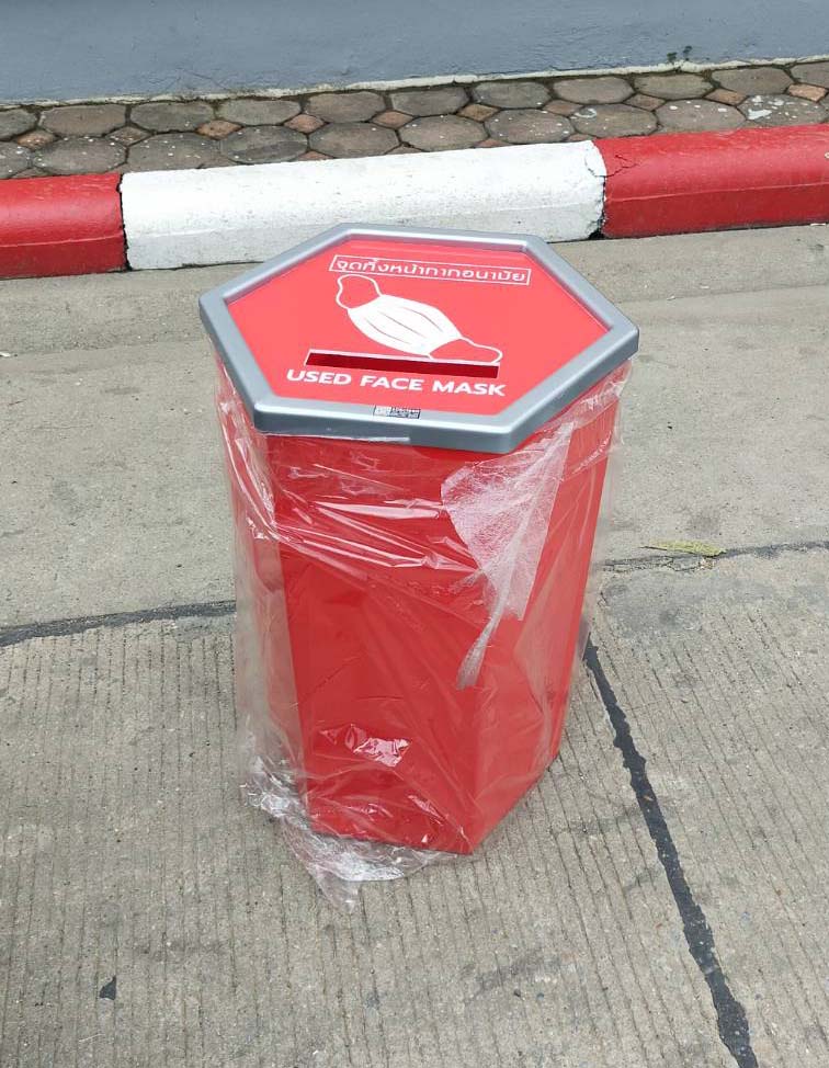 ถังขยะพลาสติกใส พร้อมติดสติกเกอร์ ขยะติดเชื้อ ทรงหกเหลี่ยม 56 ลิตร