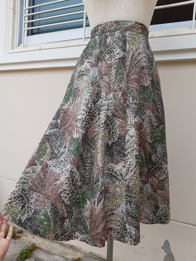 กระโปรงลายพราง