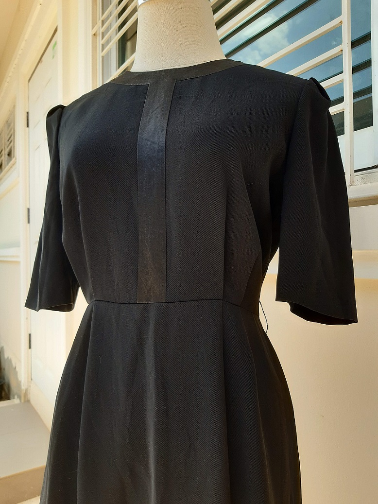 เดรสวินเทจสีดำแขนสั้น ใส่ทำงาน ใส่งานขาวดำ