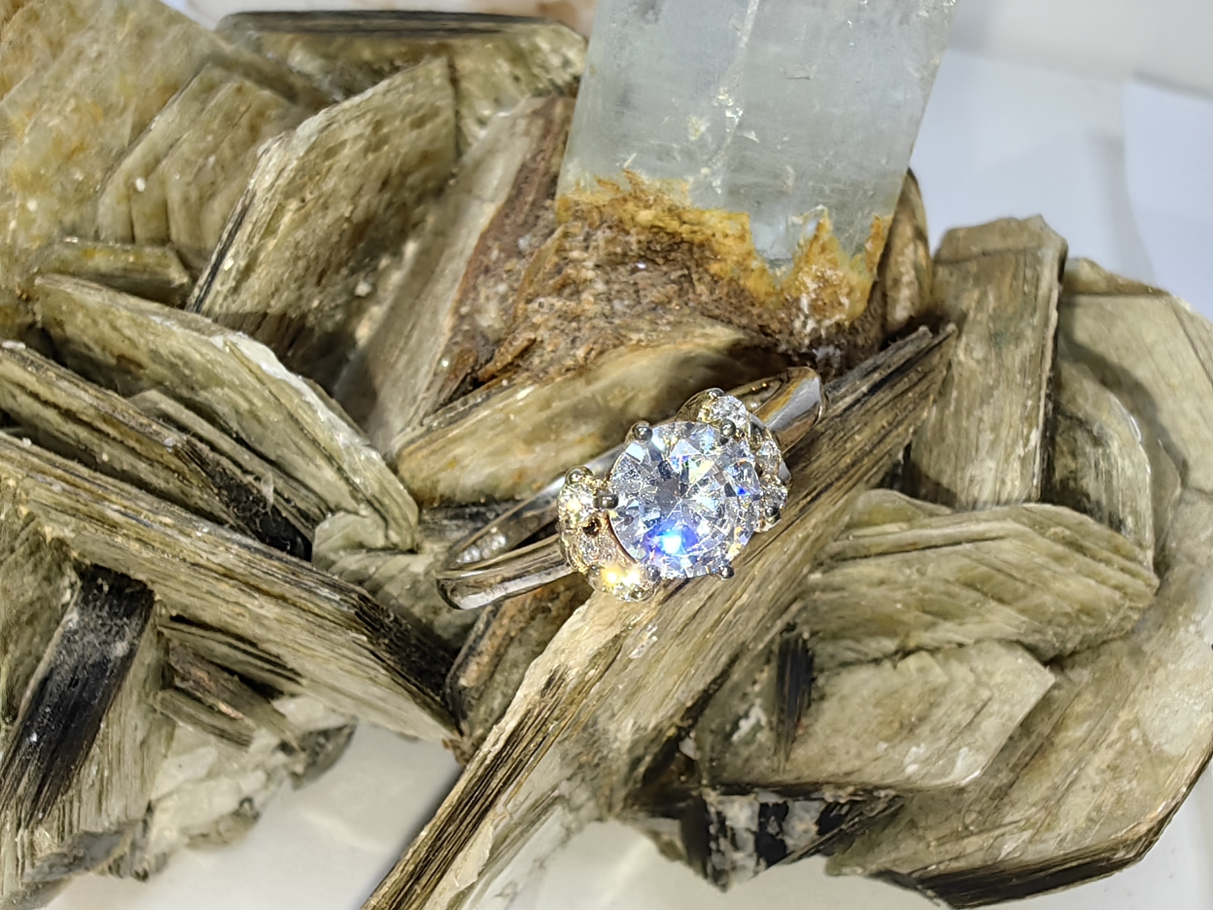 แหวนเพชร CZ เงินแท้ 92.5% Cubic Zirconia 925 Sterling Silver Ring Size 54, 55, 57