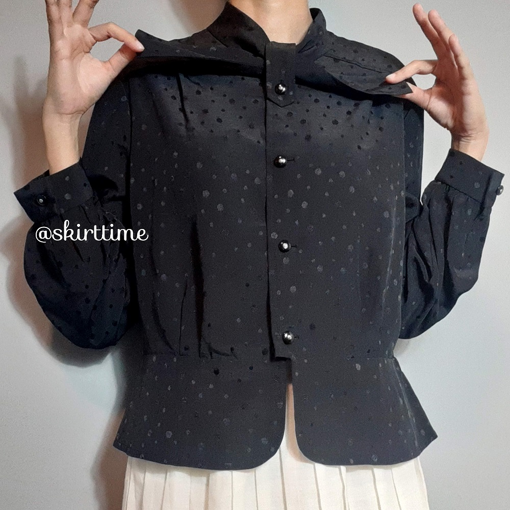 เสื้อแขนยาวสีดำลายจุด Polakdots (Vintage Blouse) ใส่ทำงาน