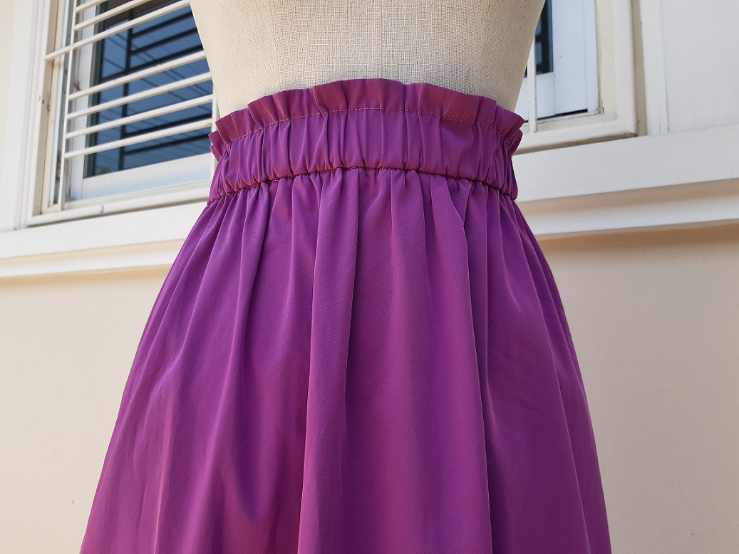 กระโปรงบานทรงเอ ใส่ได้ 2 ด้าน สีม่วง กับ สีกรมท่าลายทาง