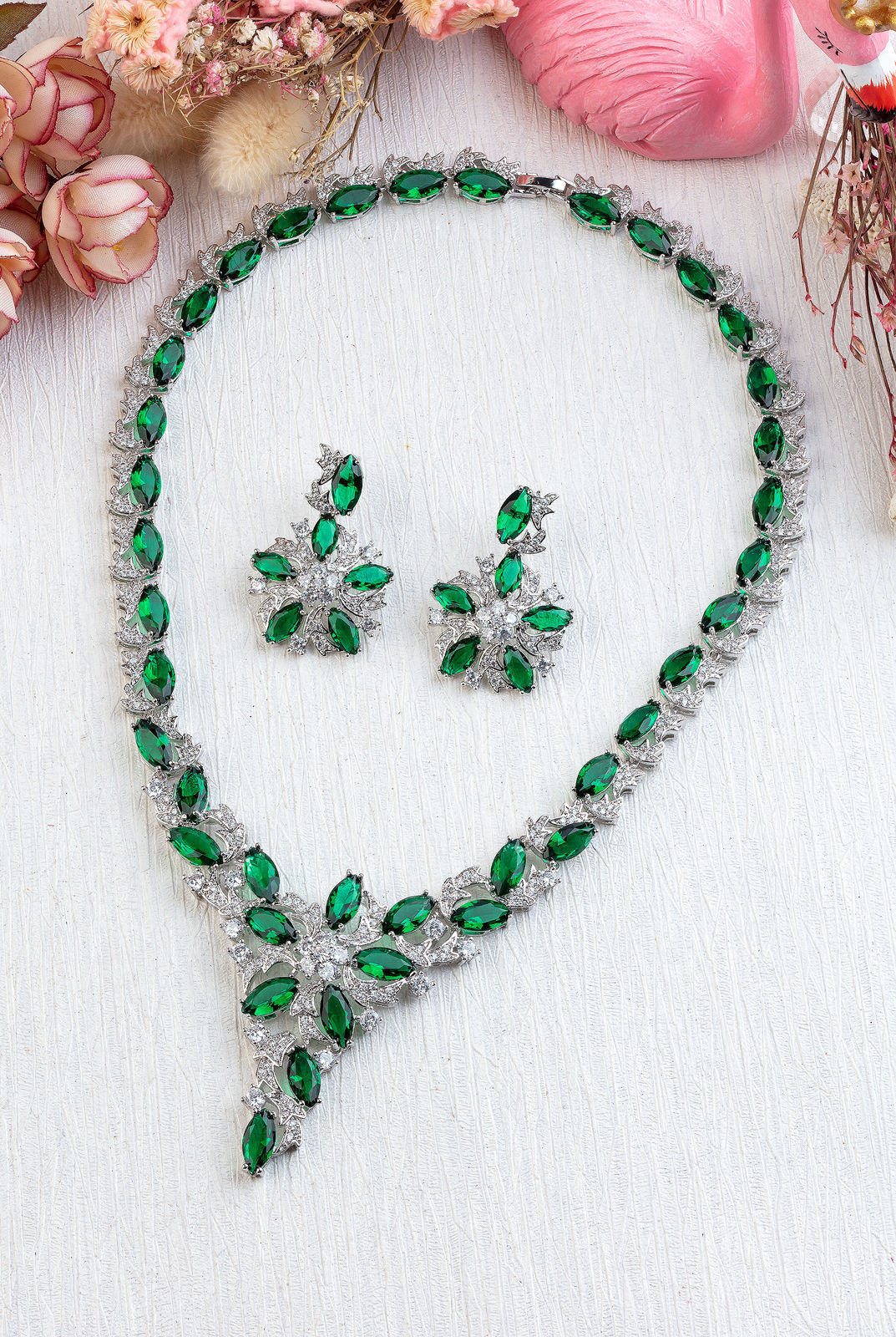 EMERALD DIAMOND 18K WHITE GOLD NECKLACE EARRING สร้อยคอ ต่างหู มรกต ล้อมเพชร ทอง 18K Pre-order