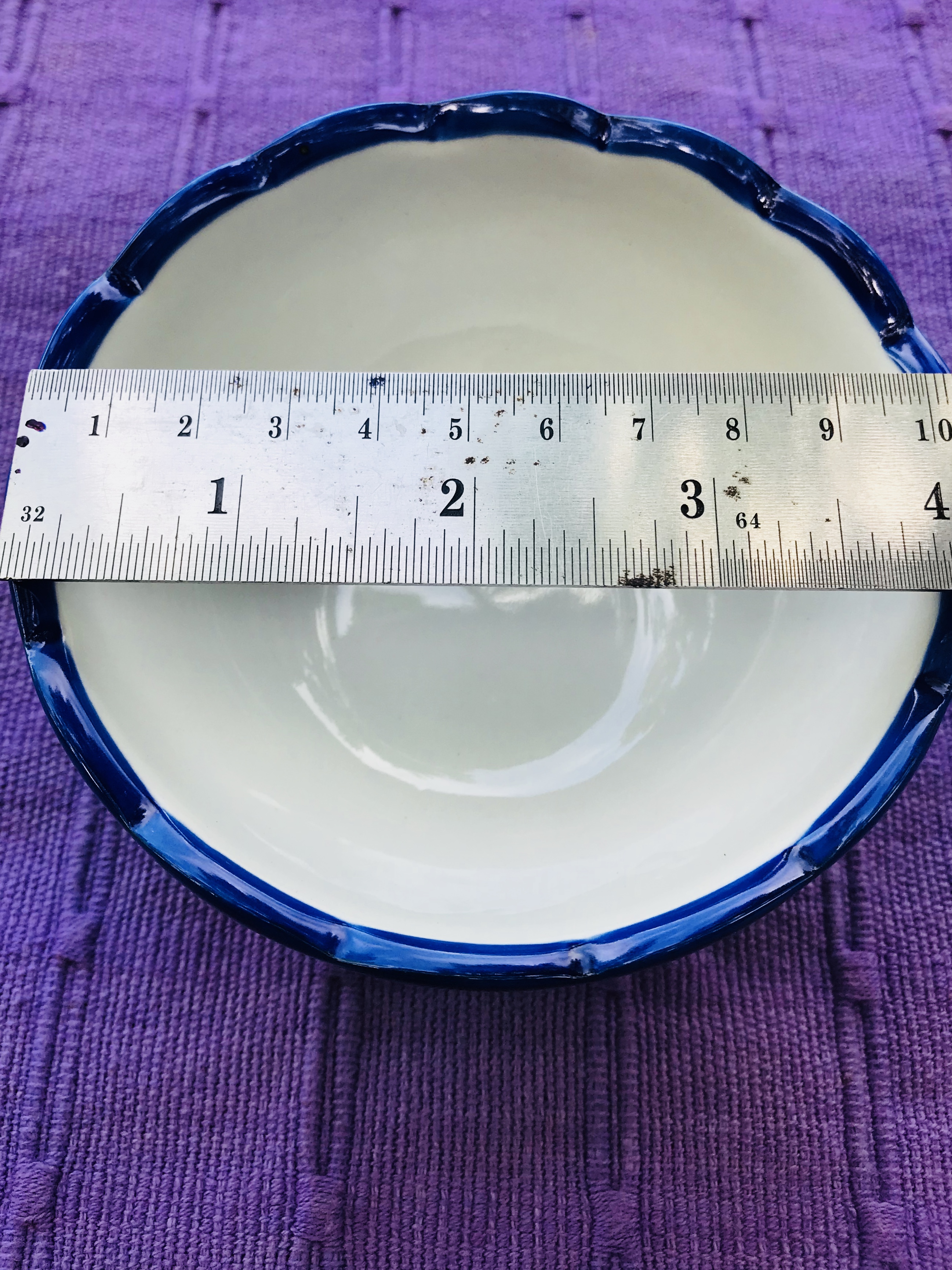 ถ้วยลายไทยบัวลอยปากหยัก4"