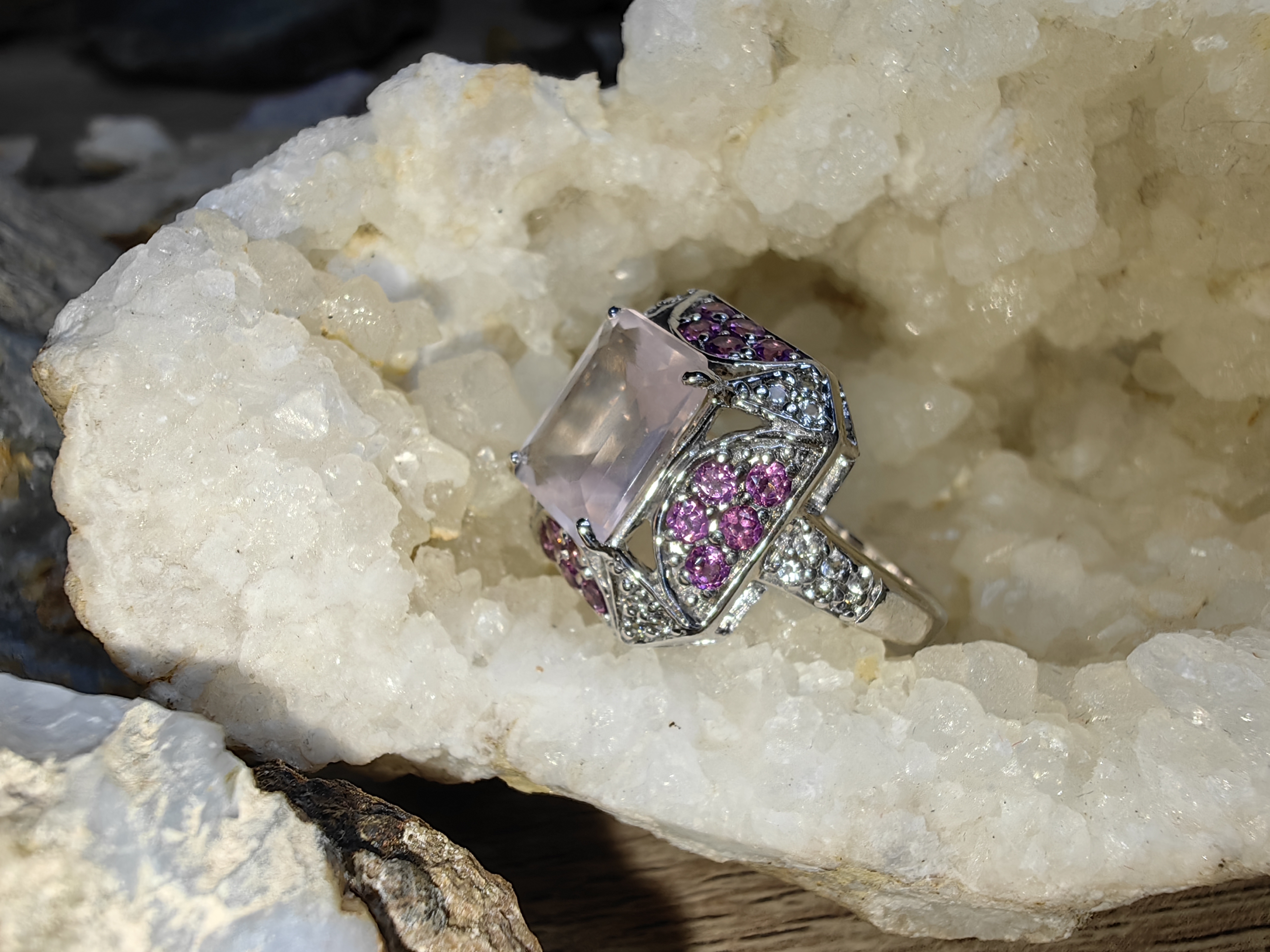 ROSE QUARTZ RHODOLITE WHITE TOPAZ RING