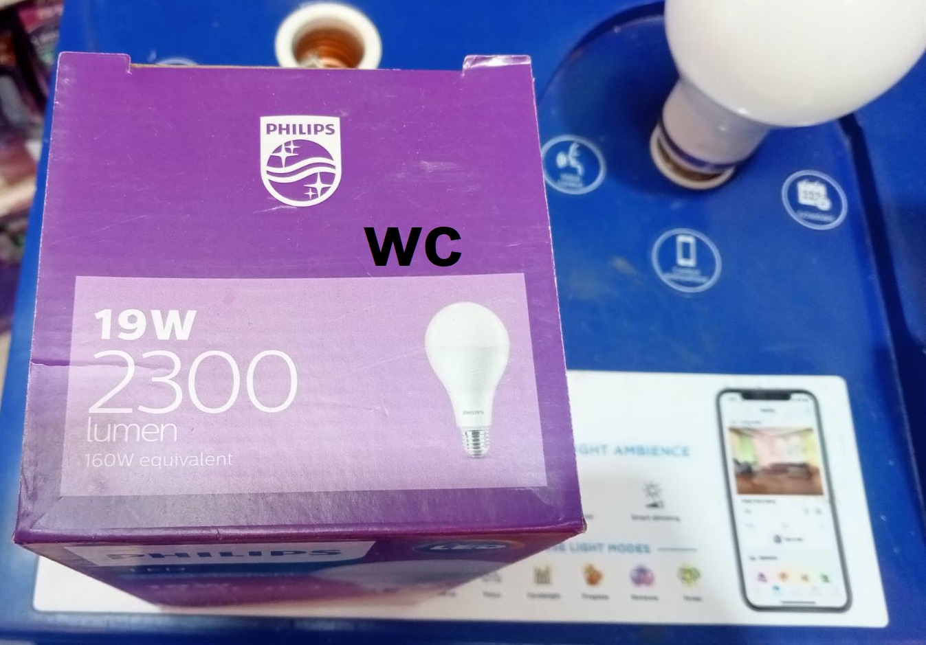 Philips หลอดประหยัดไฟ LED 19W ฟิลลิป แสงขาว LED BULB 19 วัตต์ ขั้ว E27 แสงเดย์ไลท์ (1 ดวง)