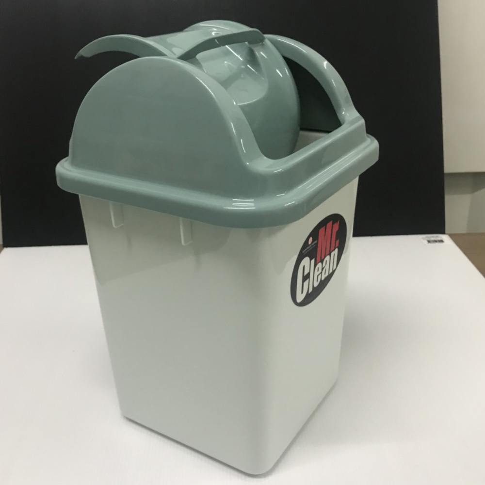 ถังขยะทรงเหลี่ยม ฝาแกว่ง 6 ลิตร