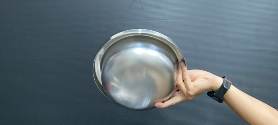 ถังขยะสแตนเลส พร้อมที่เขี่ยบุหรี่ ฝาปั๊ม 8"