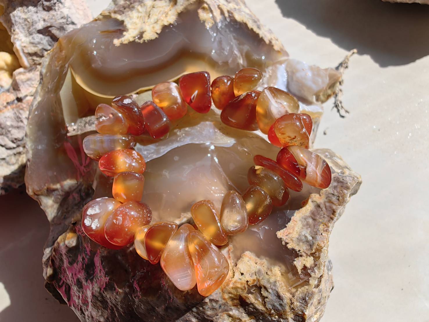 Carnelian Bracelets สร้อยข้อมือคาร์เนเลียน Size 15.5 cm. 307.50 ct