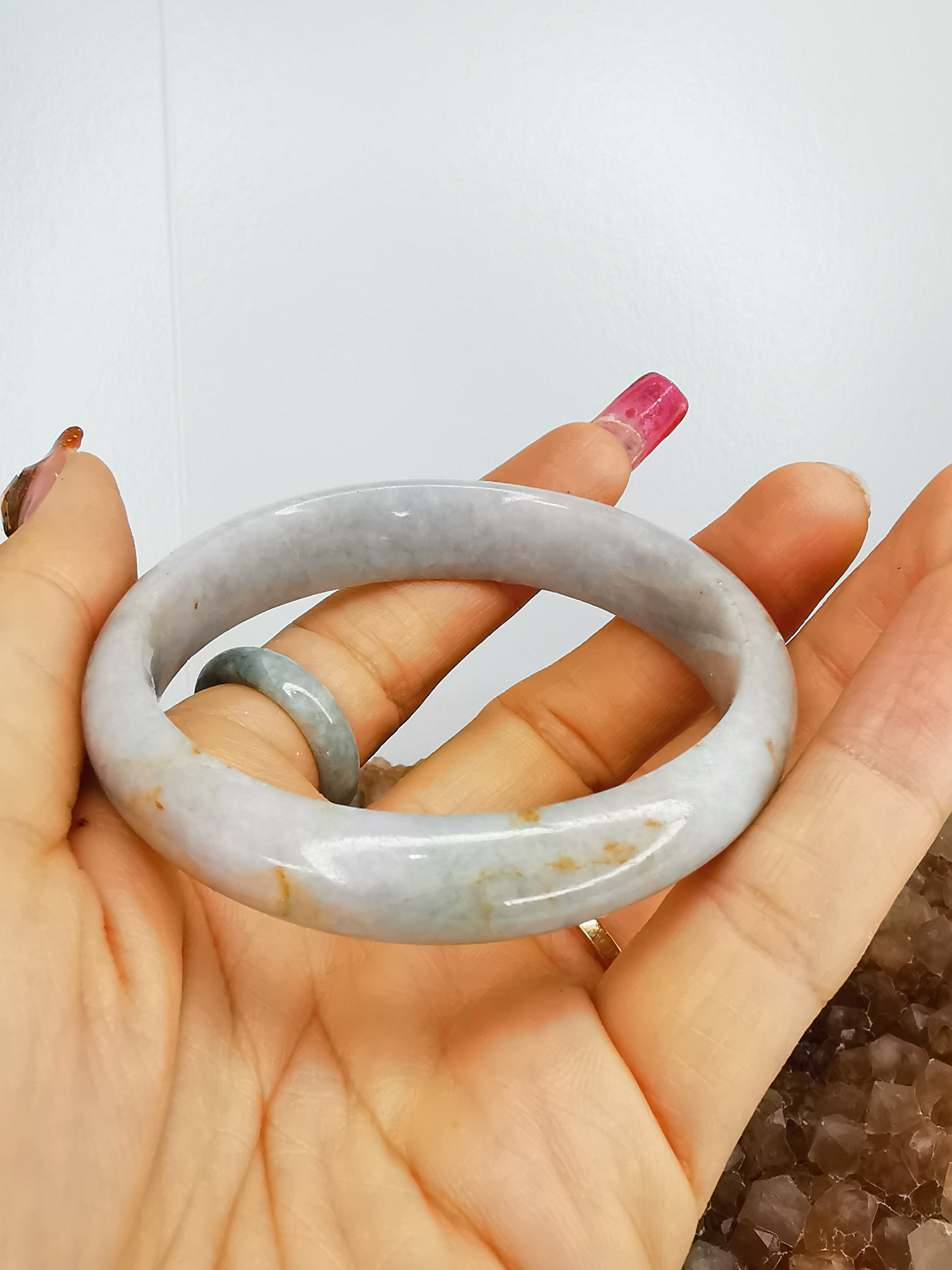 White Green Yellow Jade Bangle กำไลหยกเจไดต์แท้ Diameter/ เส้นผ่านศูนย์กลางด้านใน 56 mm.