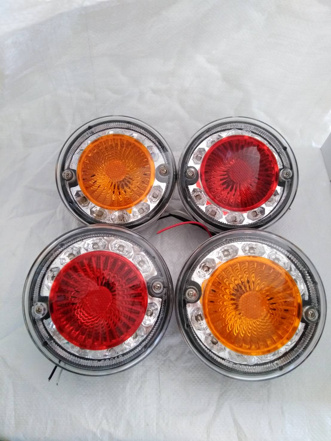 ไฟท้ายปาตาเน่ รุ่น1 ฝาเรียบขอบ LED