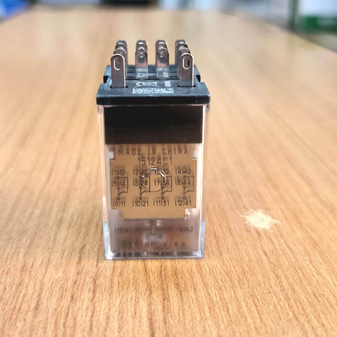 OMRON Relay LATCHING ออมรอน รีเลย์ MY4 รุ่น 14ขา ไฟ 220V 1ชิ้น